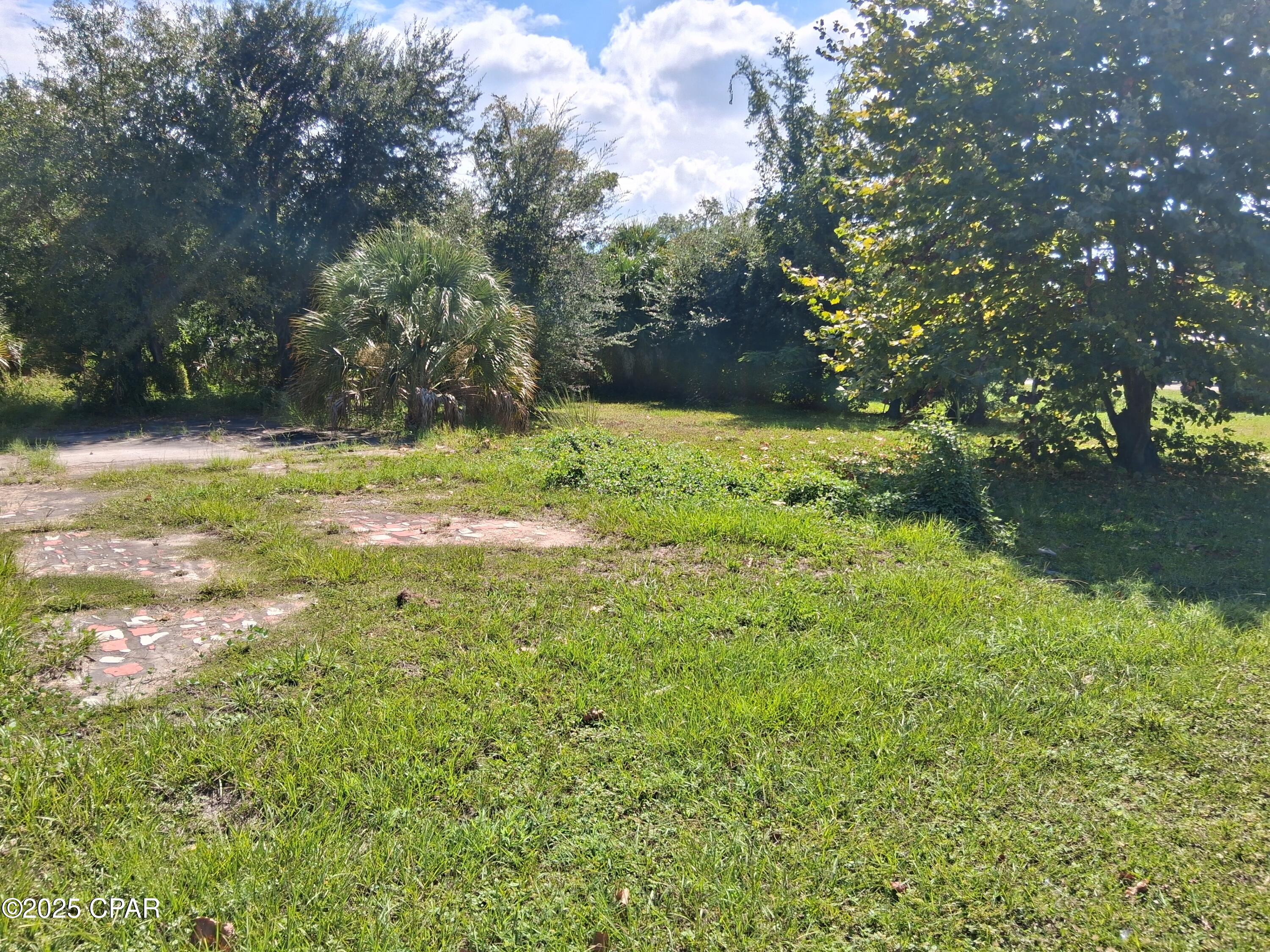 Image 6 For 826 Mlk Boulevard