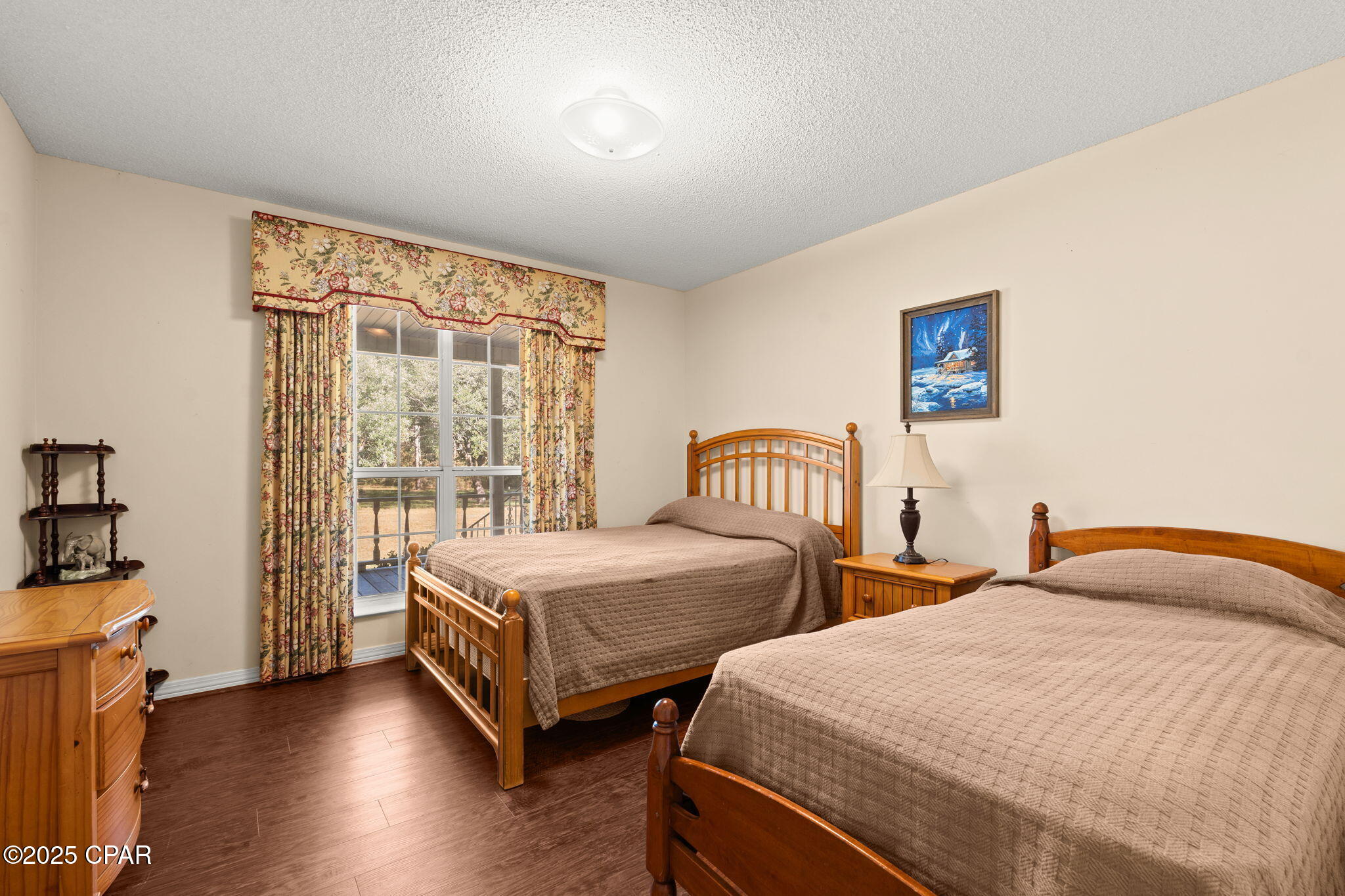 Image 20 For 5563 Douglas Ferry Road