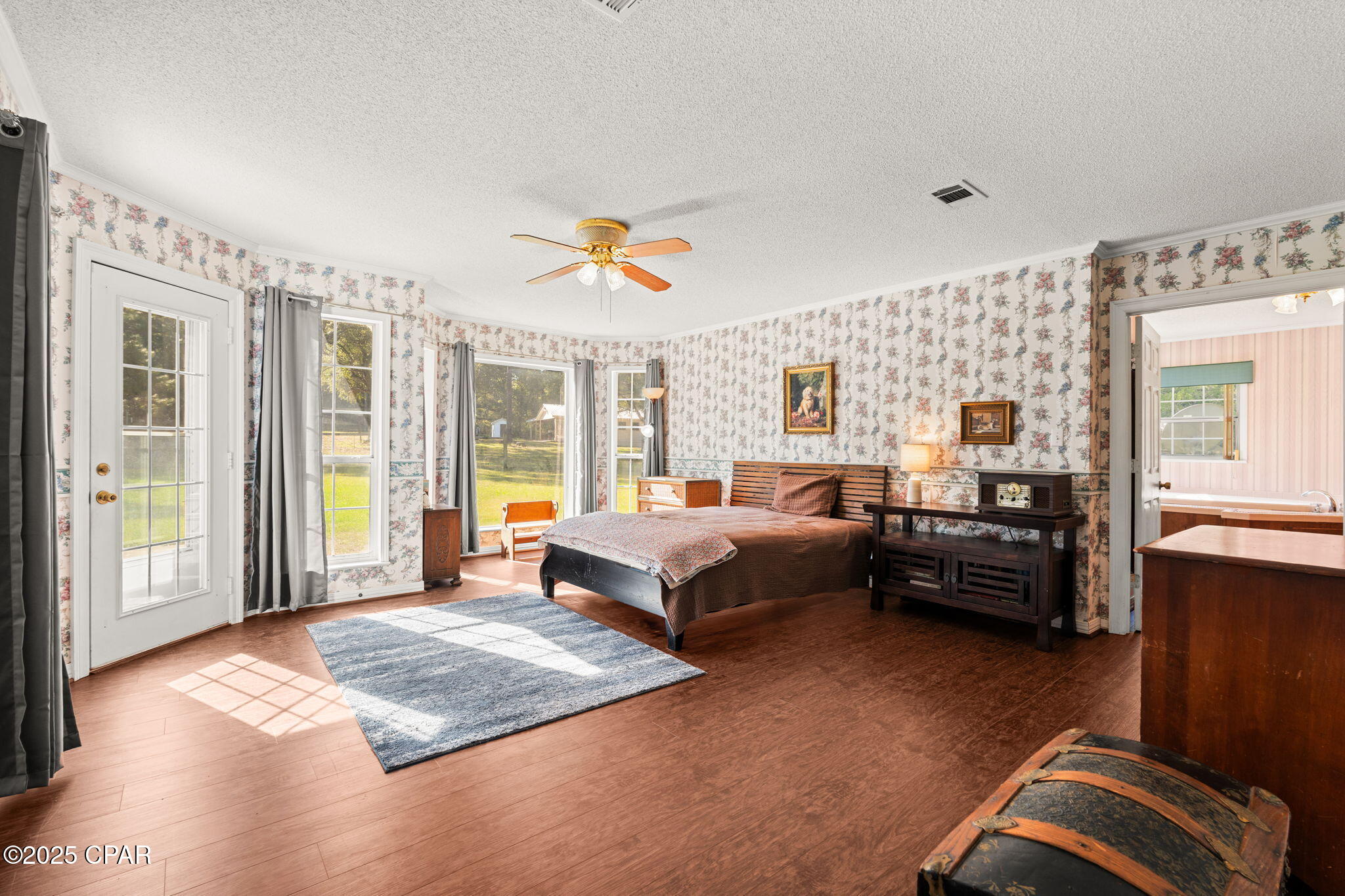 Image 28 For 5563 Douglas Ferry Road