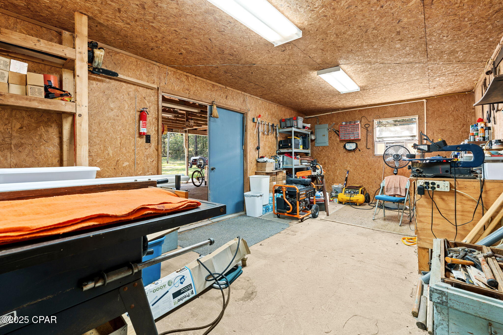 Image 37 For 5563 Douglas Ferry Road