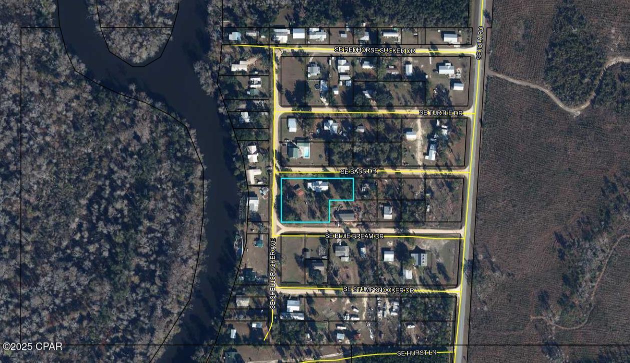 Listing photo id 3 for 15003 Bass Drive