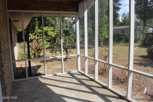 Listing photo id 58 for 15003 Bass Drive