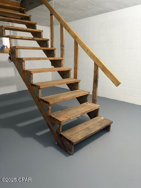 Listing photo id 83 for 15003 Bass Drive