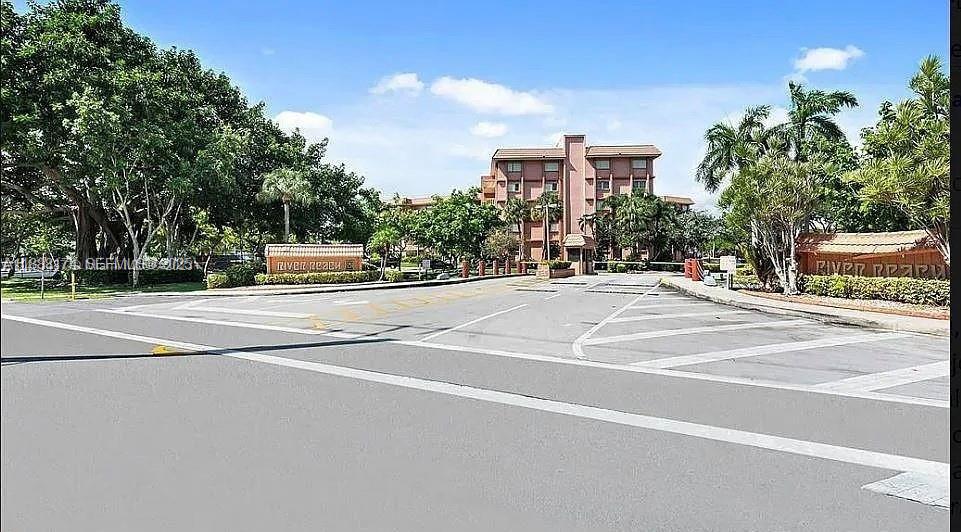 River Reach Condominium IV