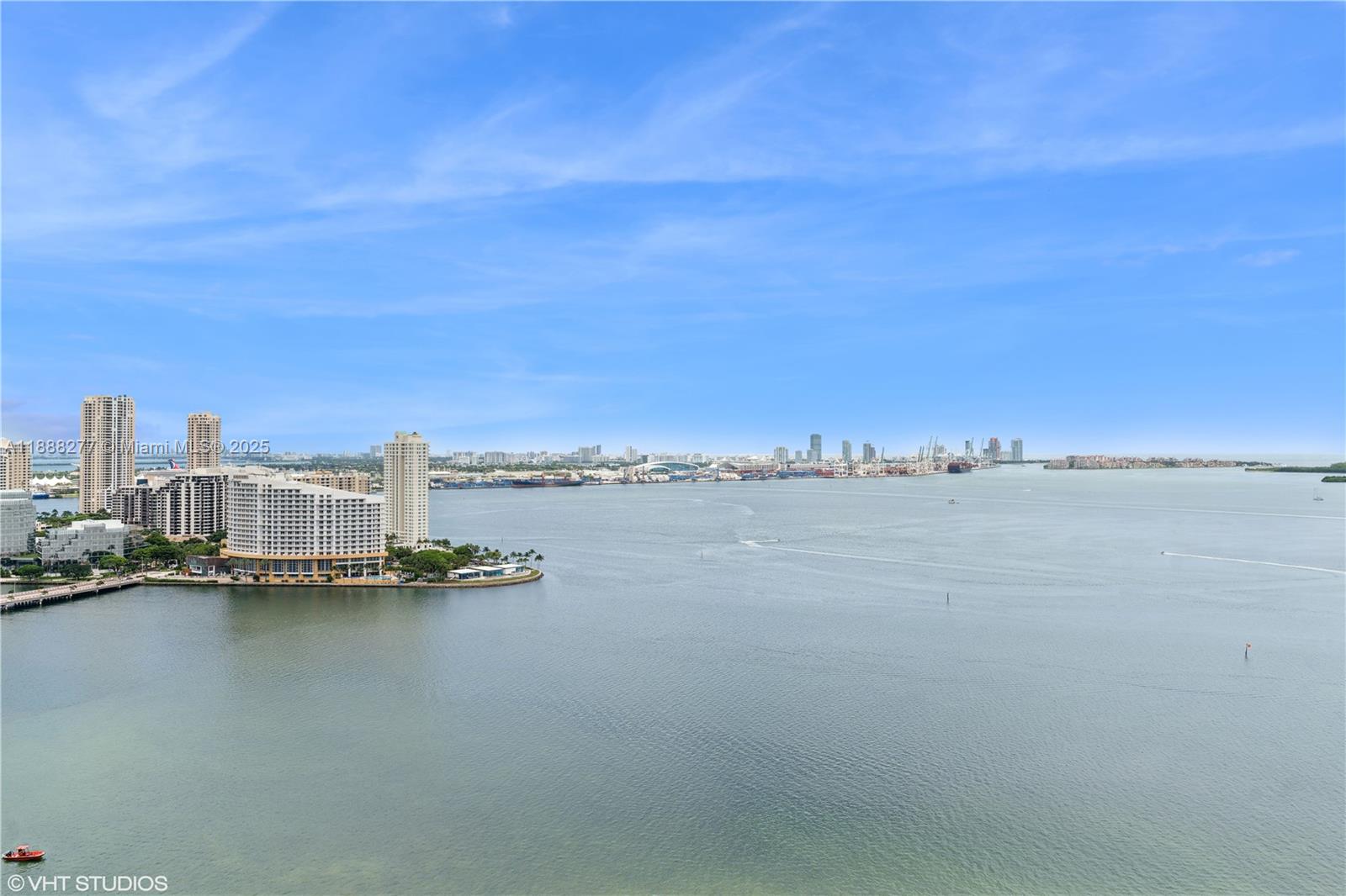 Condo for Sale in Miami, FL