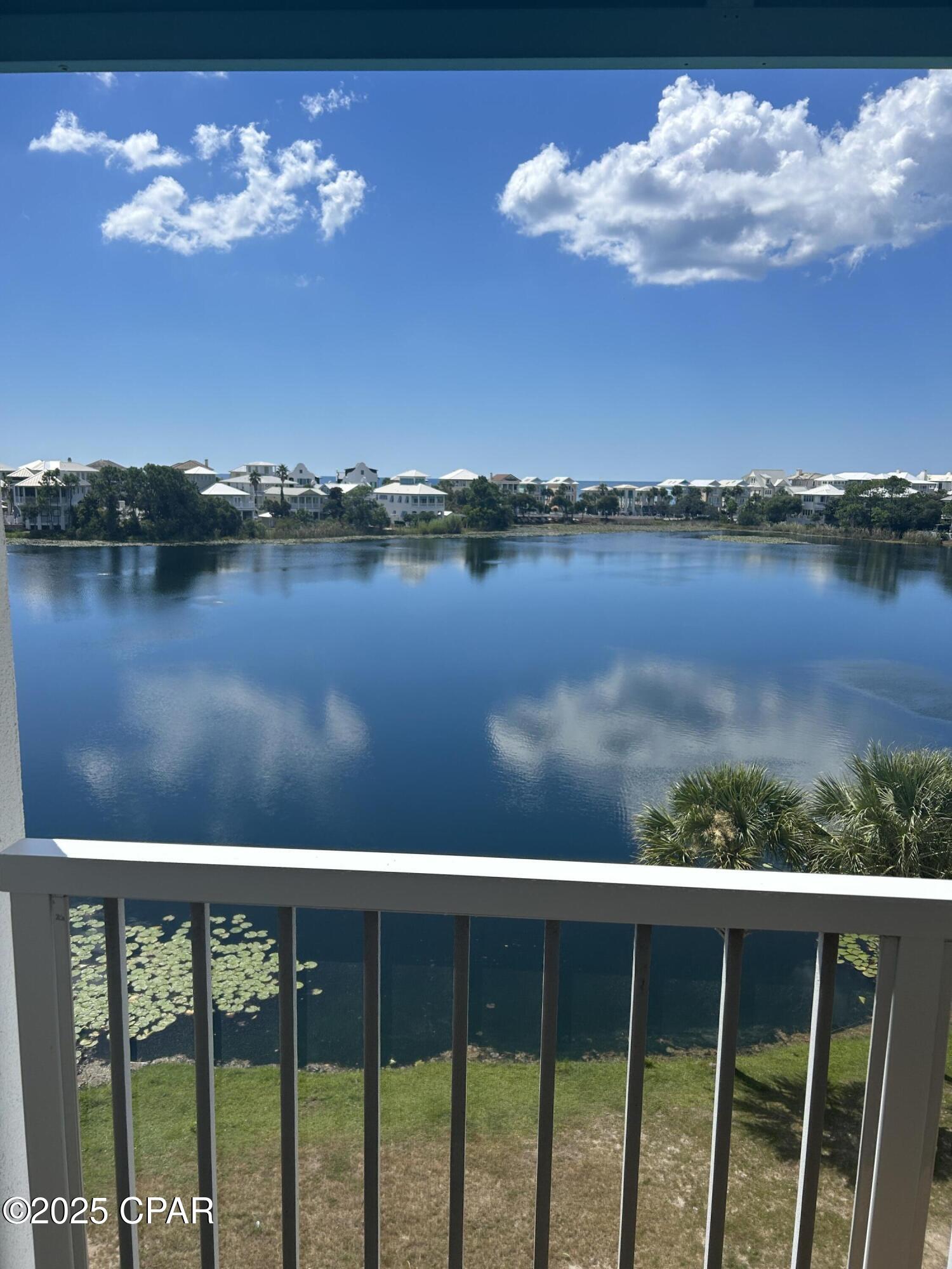 Image 15 For 114 Carillon Market Street 411