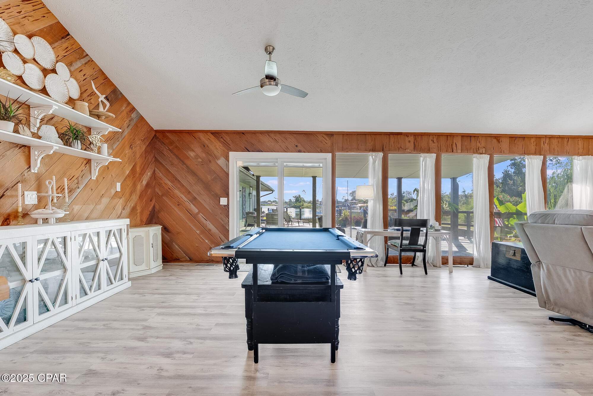 Image 14 For 643 Berthe Avenue