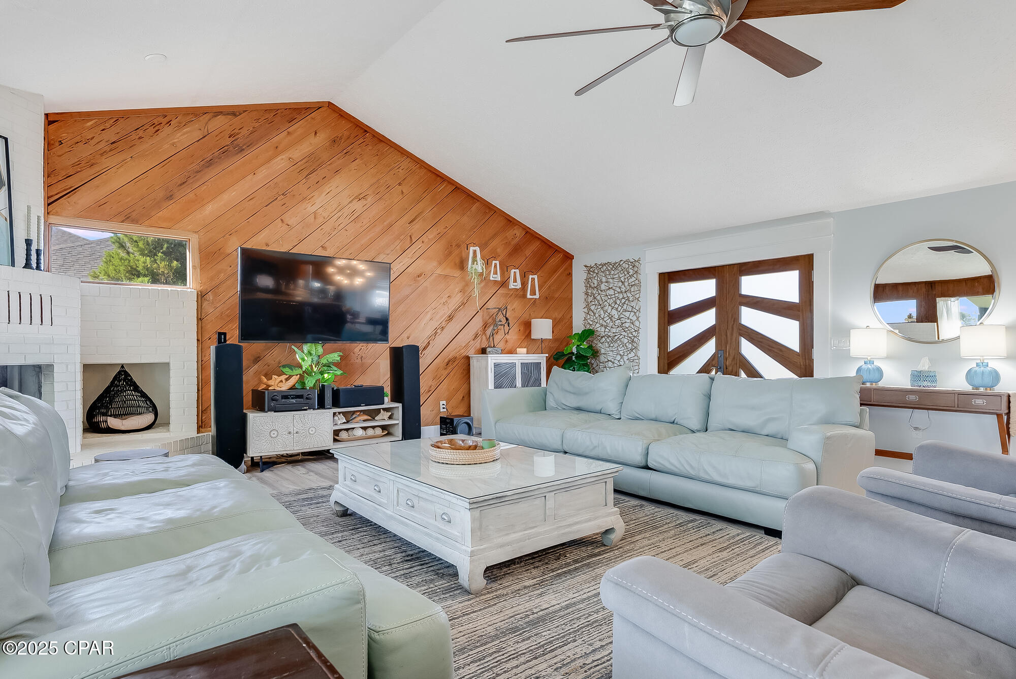 Image 16 For 643 Berthe Avenue