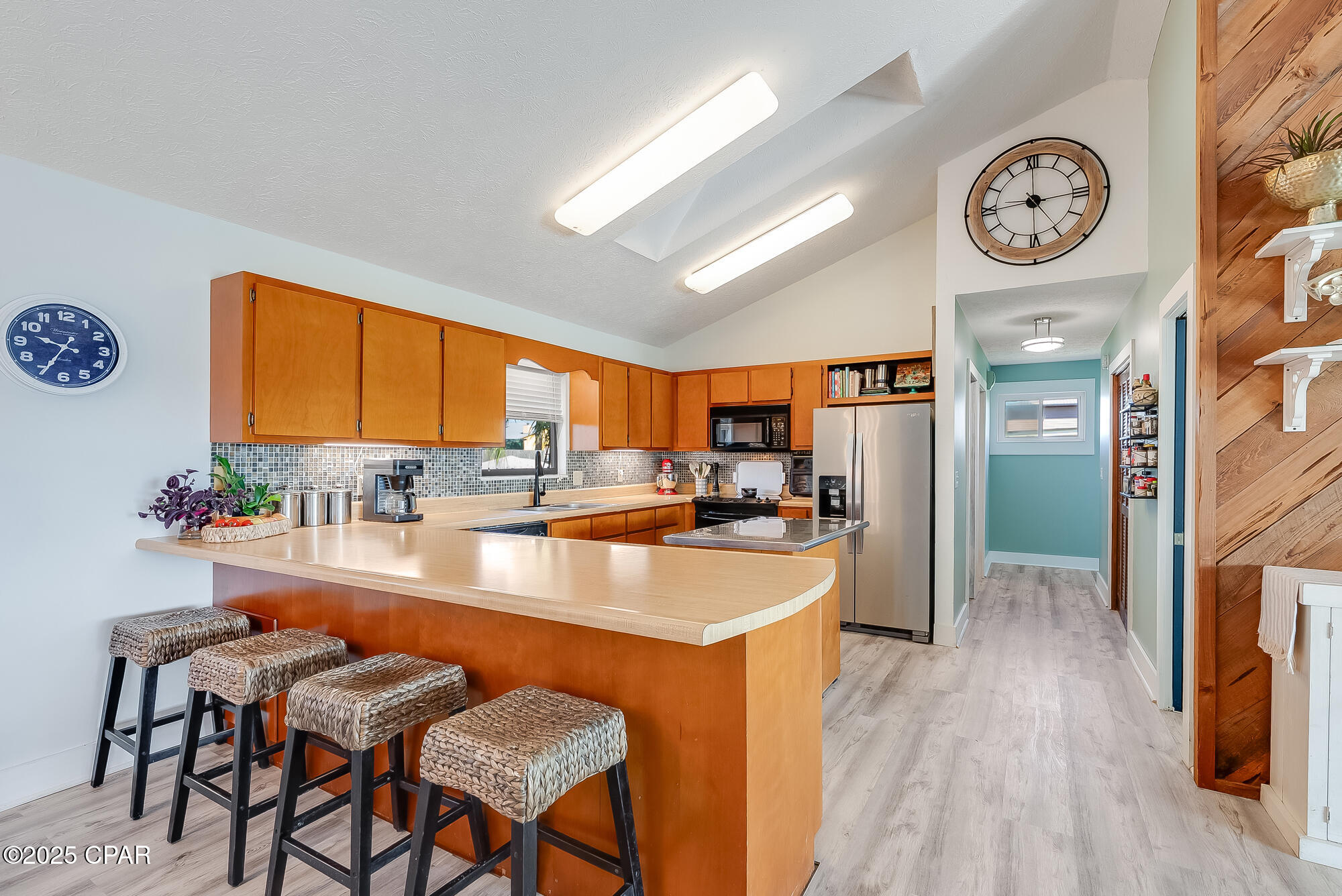 Image 18 For 643 Berthe Avenue