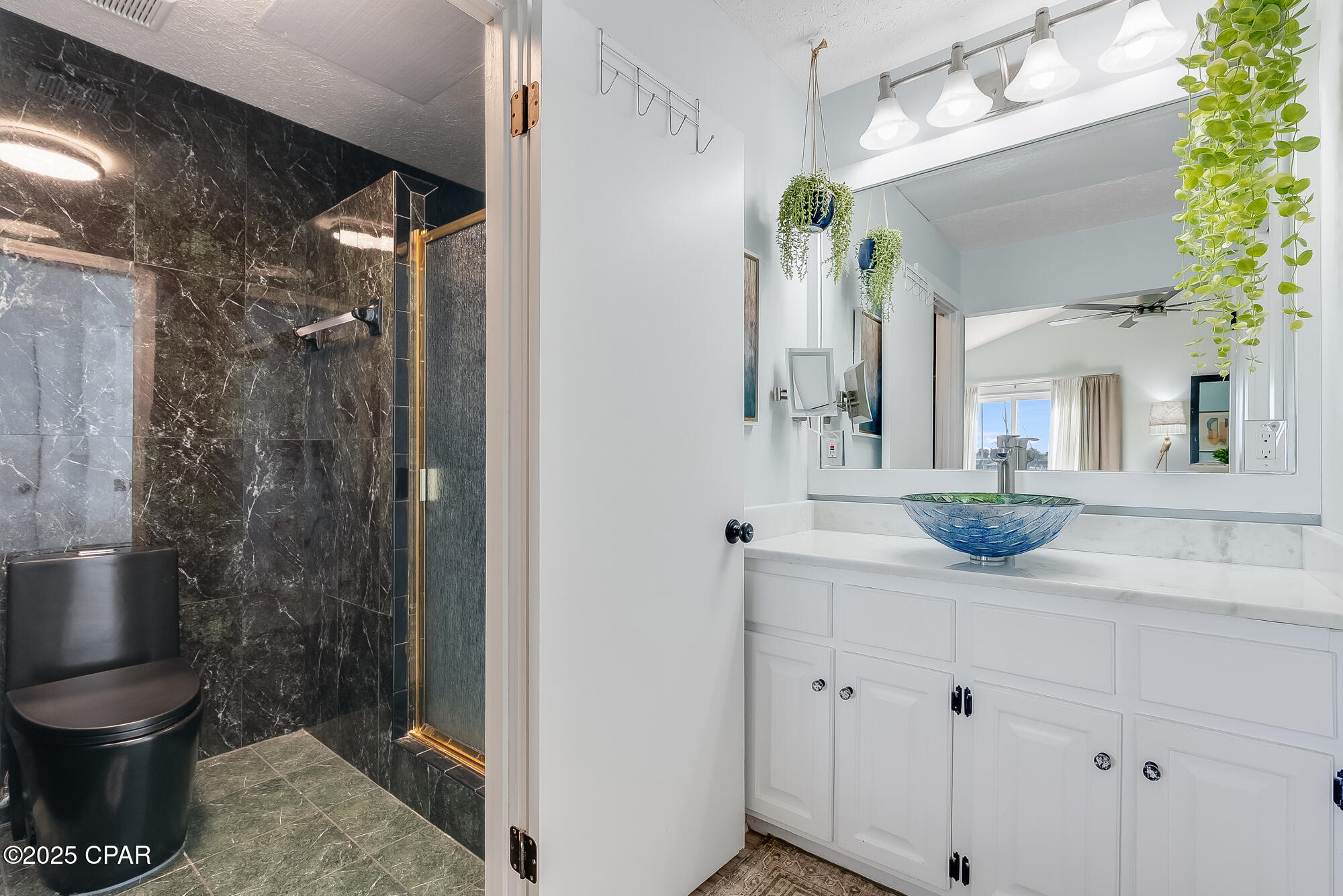 Image 33 For 643 Berthe Avenue