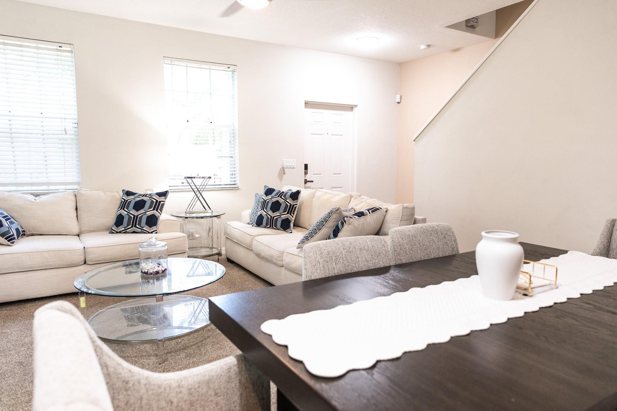 Homes for sale in Port St Lucie, FL | 2122 Se Grand Dr, Port St Lucie, FL 34952 | MLS# F10528924