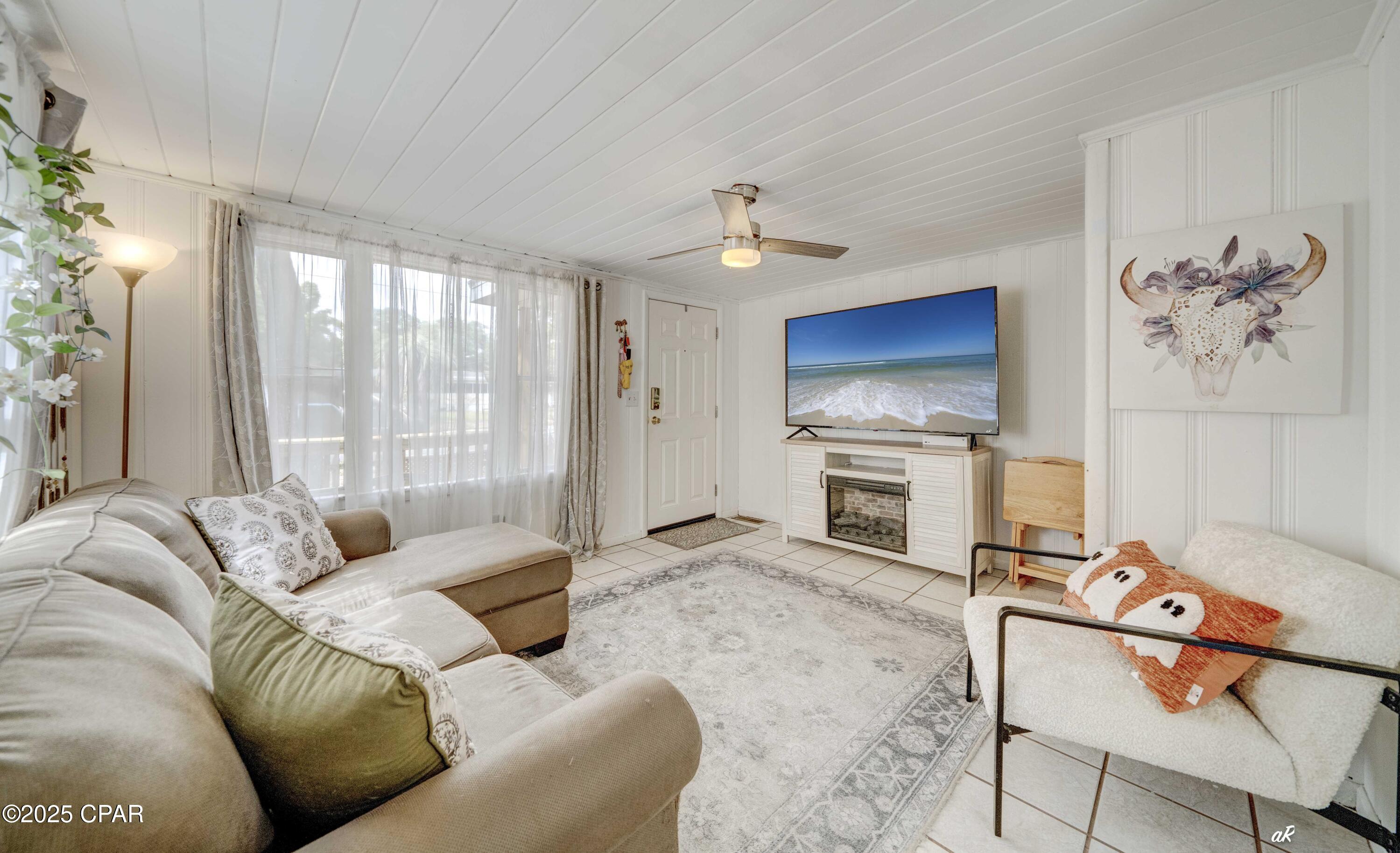 Image 12 For 815 Oakridge Road