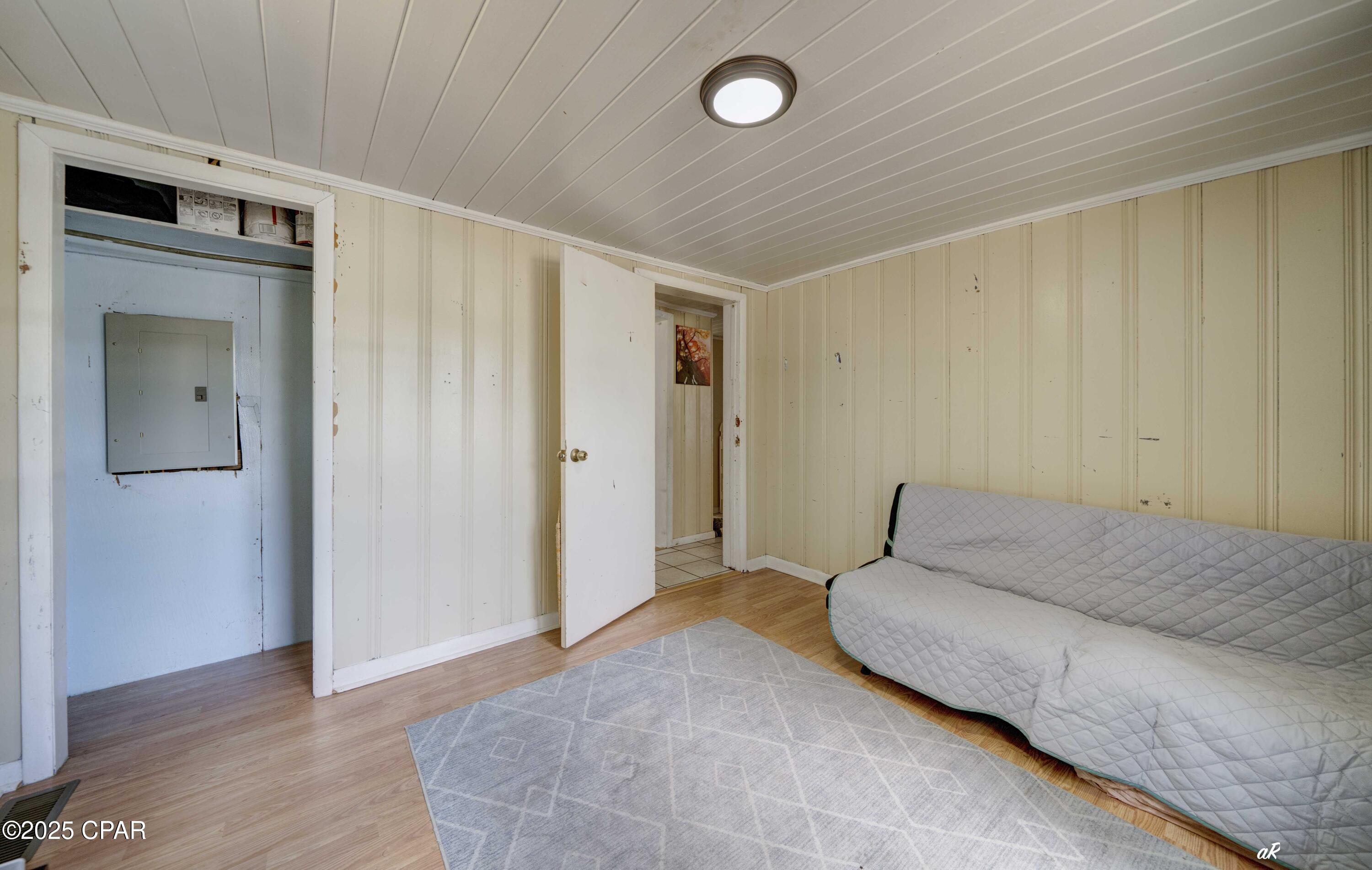 Image 24 For 815 Oakridge Road