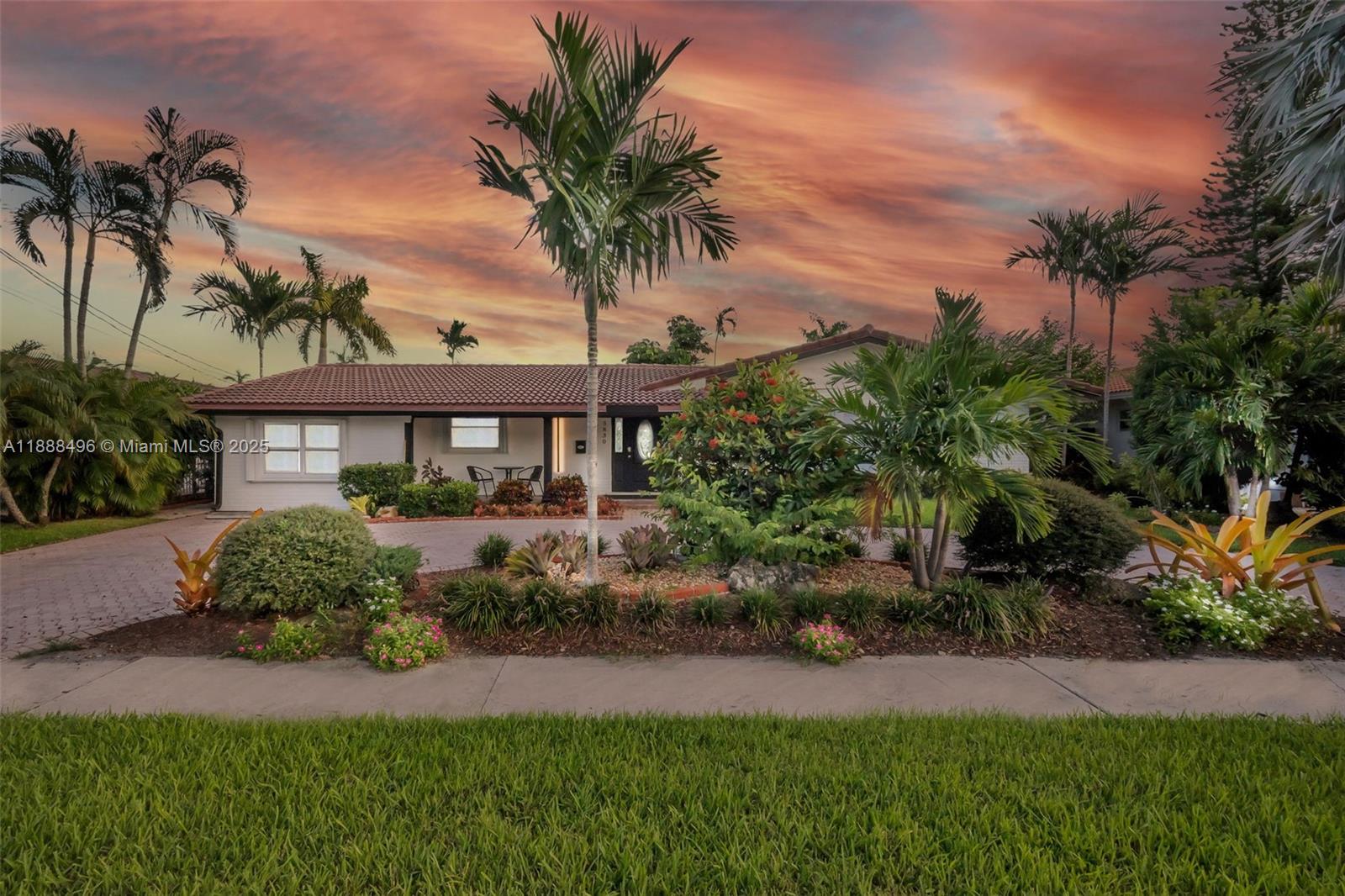 Homes for sale in Fort Lauderdale, FL | 5830 Ne 14th Rd, Fort Lauderdale, FL 33334 | MLS# A11888496