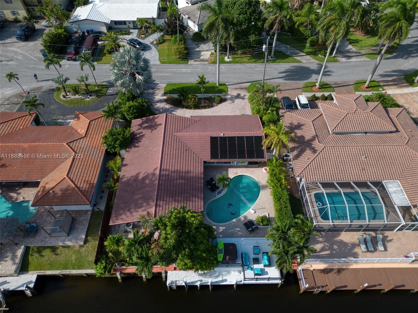 Homes for sale in Fort Lauderdale, FL | 5830 Ne 14th Rd, Fort Lauderdale, FL 33334 | MLS# A11888496