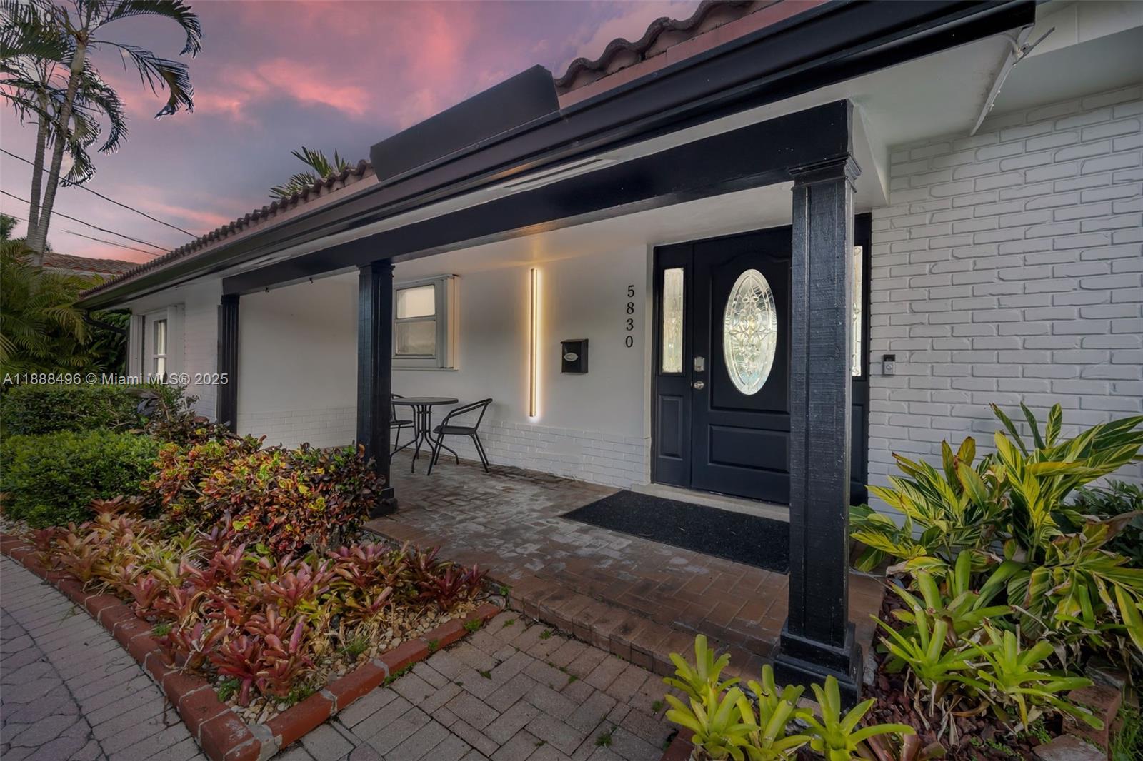 Homes for sale in Fort Lauderdale, FL | 5830 Ne 14Th Rd, Fort Lauderdale, FL 33334 | MLS# A11888496