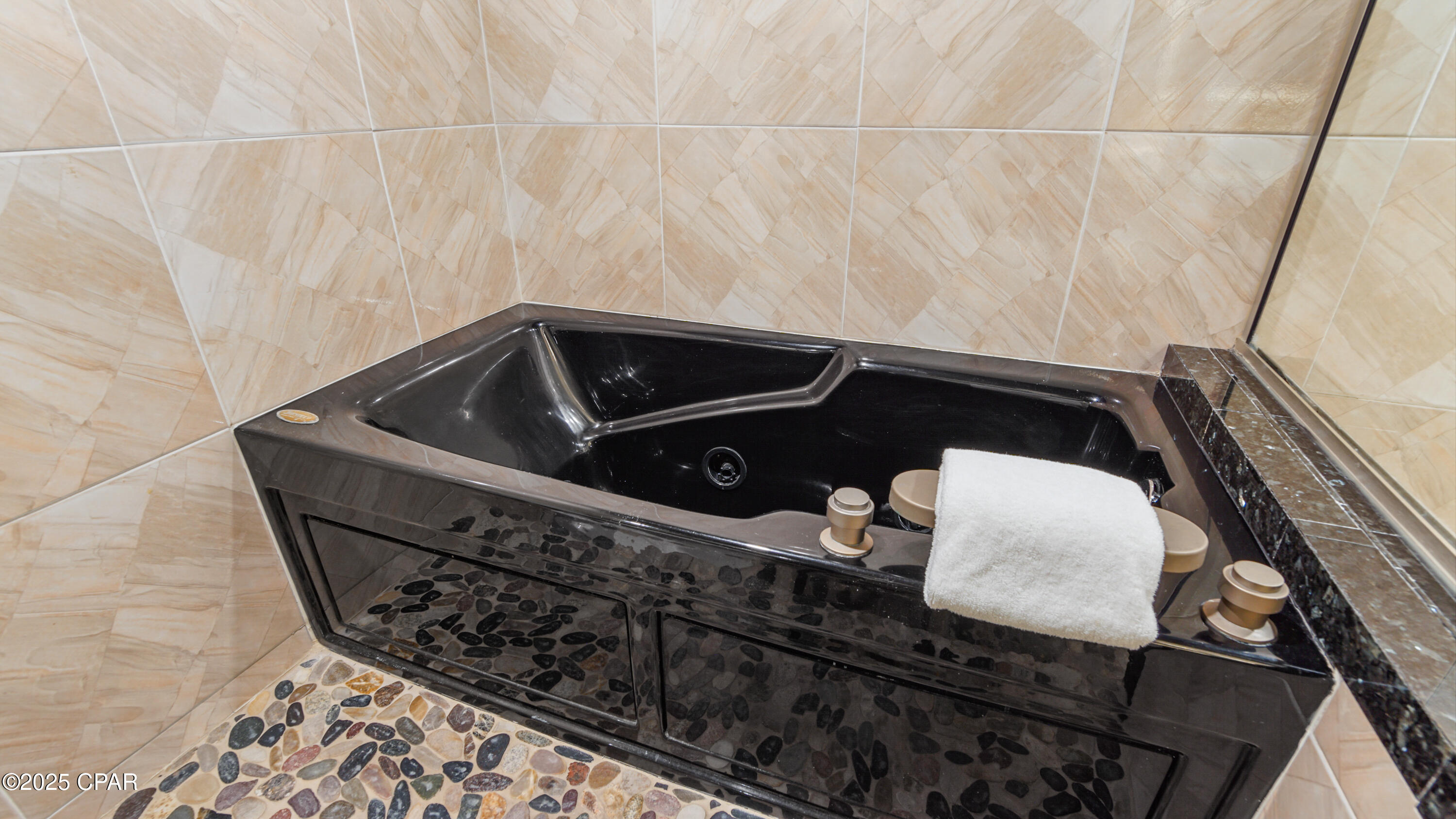 Image 24 For 11619 Front Beach Road 405