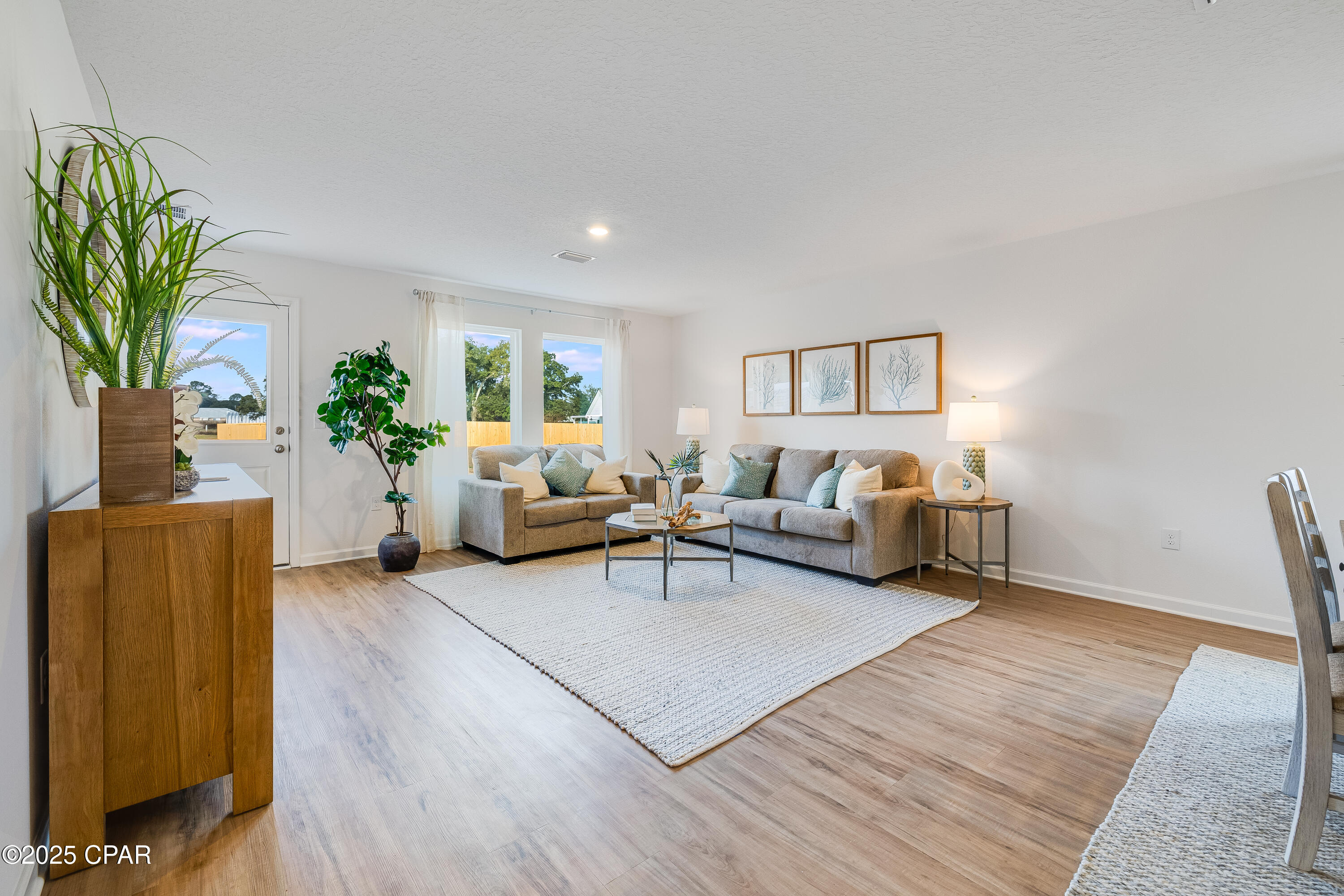 Image 6 For 3934 Lombard Street