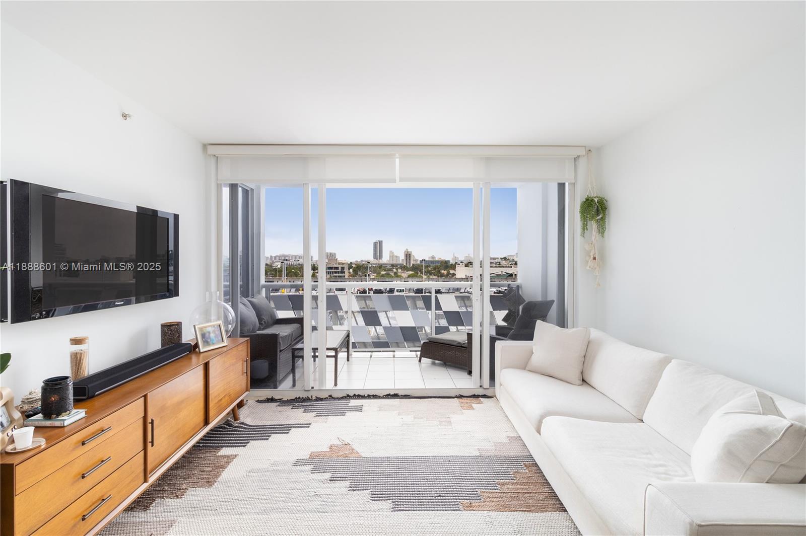 Condo for Rent in Miami Beach, FL