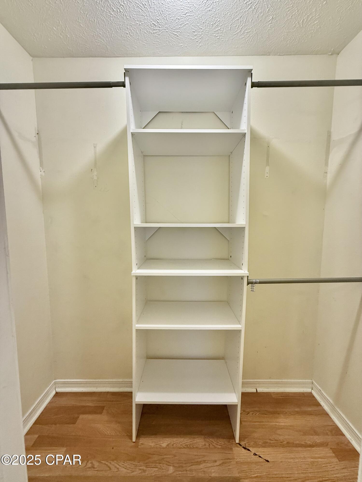 Image 16 For 918 Center Avenue