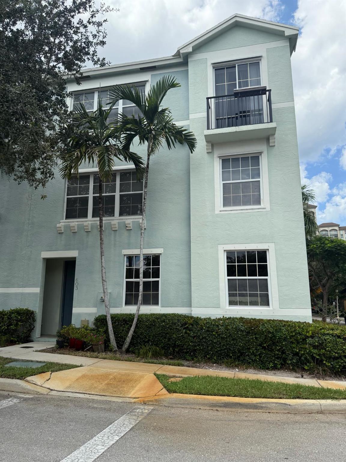 Convention Center Town Ho