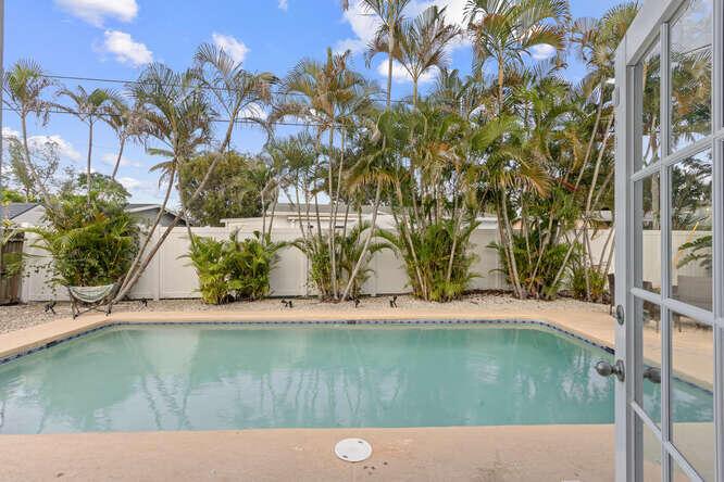 Cresthaven 6 41-37 B