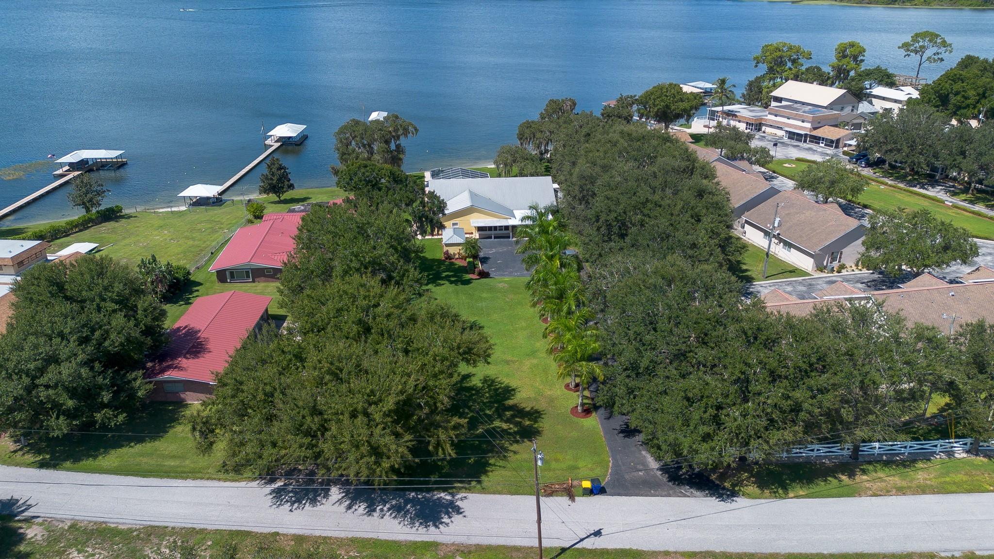 Homes for sale in Lake Placid, FL | 131 Sunset Ter, Lake Placid, FL 33852 | MLS# F10529628