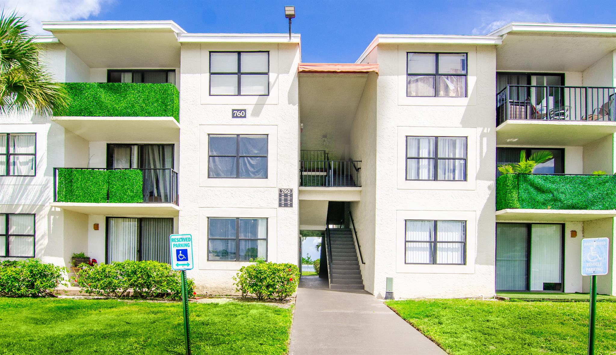 Clear Lake Club Condo