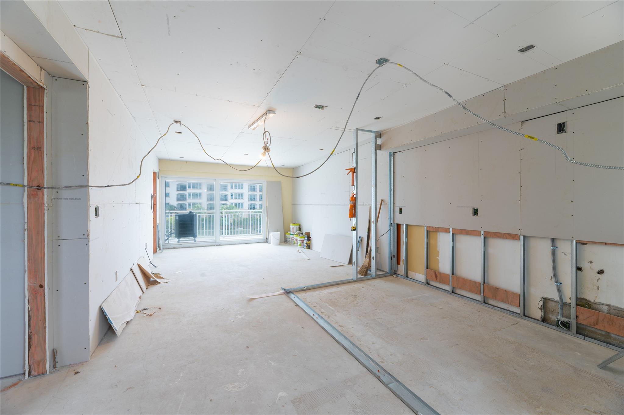 Homes for sale in Palm Beach Shores, FL | 33 Ocean Ave, Palm Beach Shores, FL 33404 | MLS# F10528405