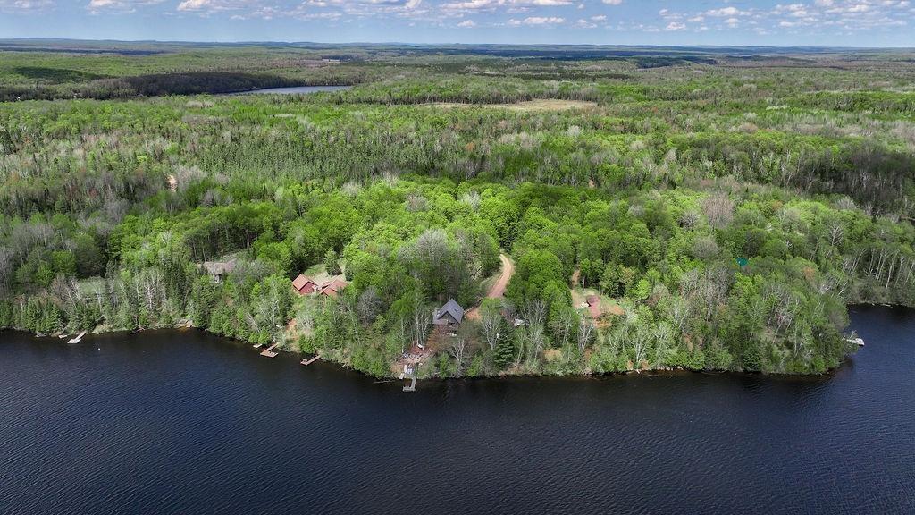 Murphy Lake house picture