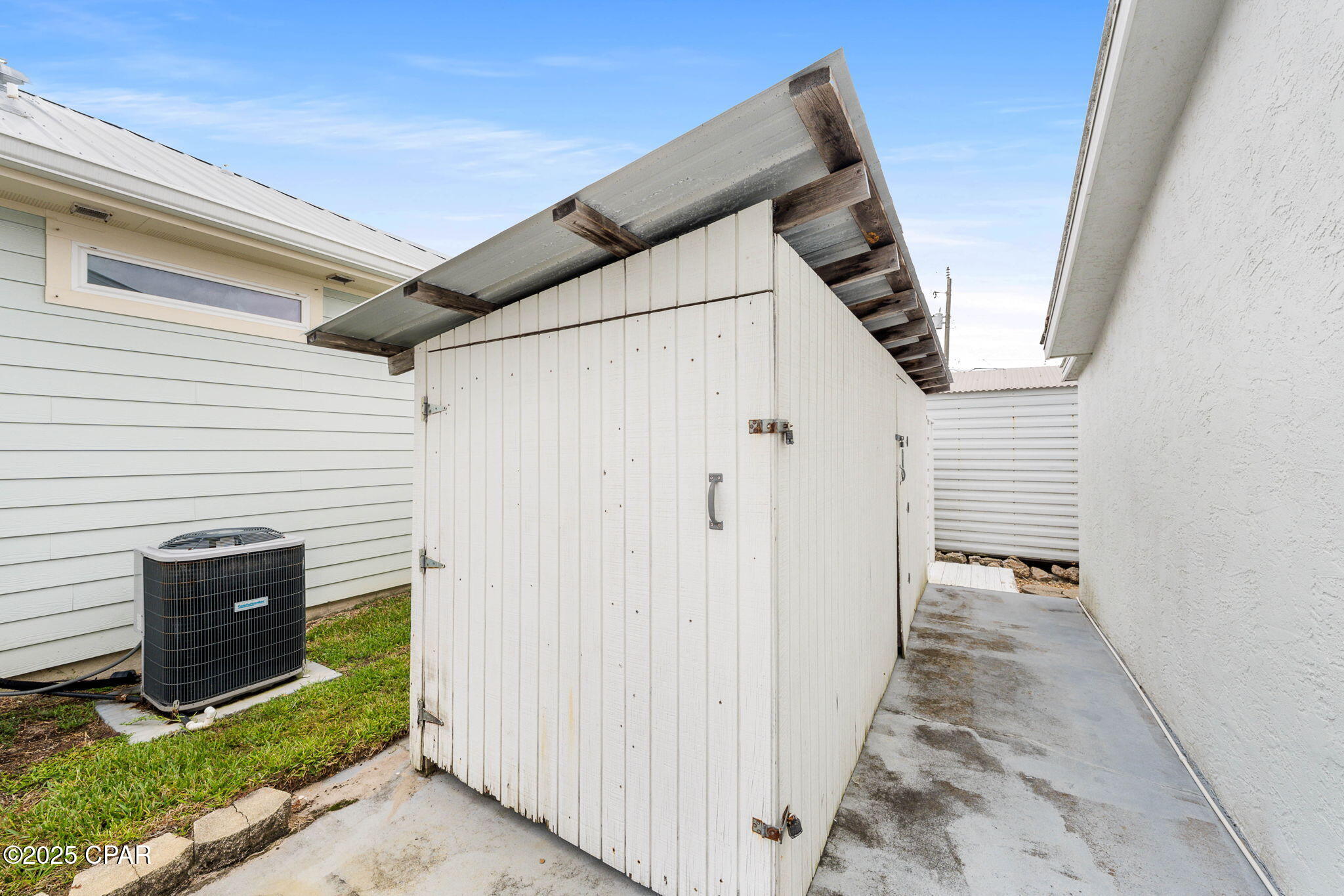 Image 30 For 203 Romanza Place