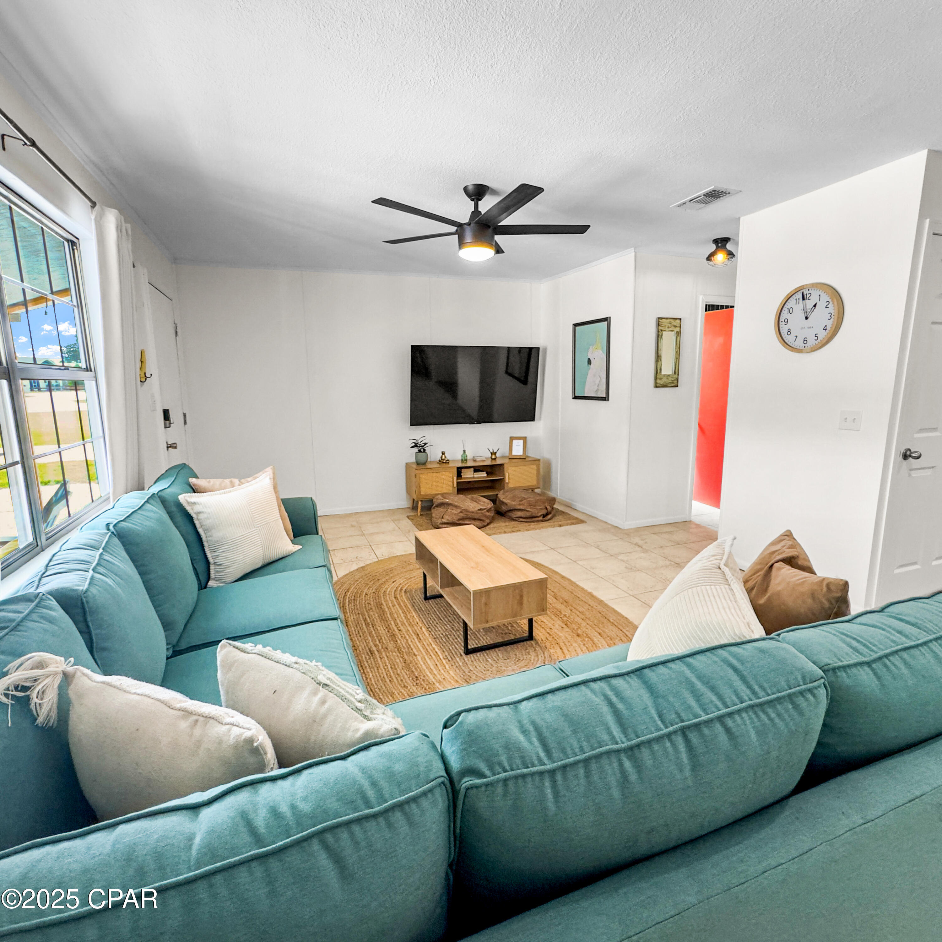 Image 4 For 203 Romanza Place