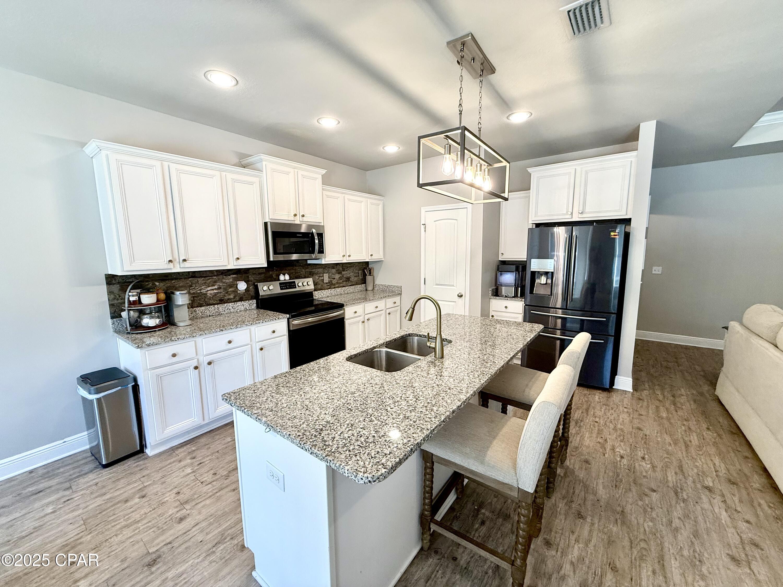 Image 14 For 130 Confidence Way