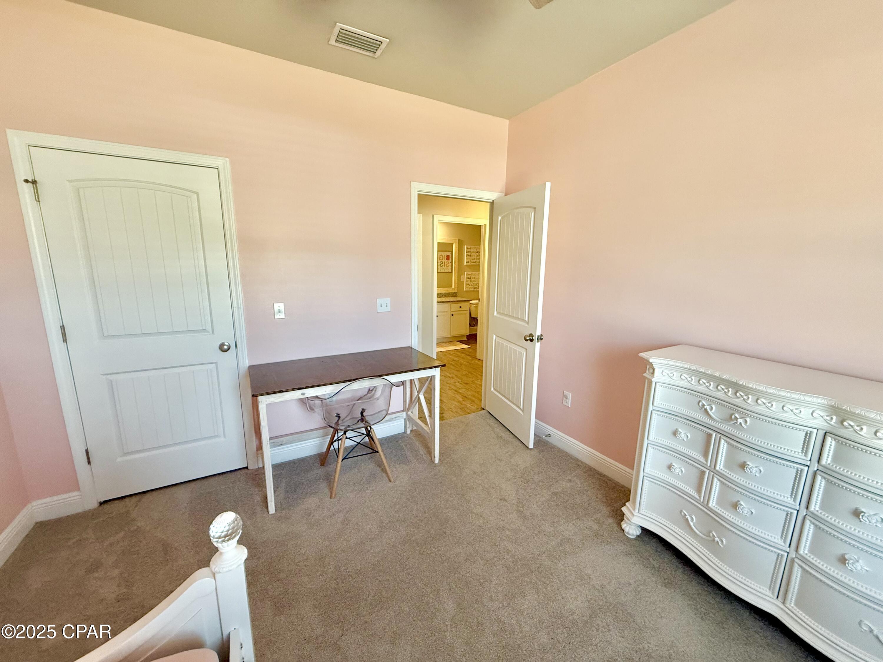 Image 35 For 130 Confidence Way