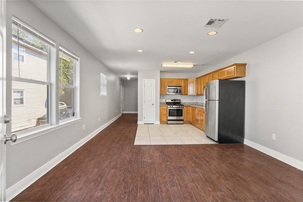 1554 Mandolin Street