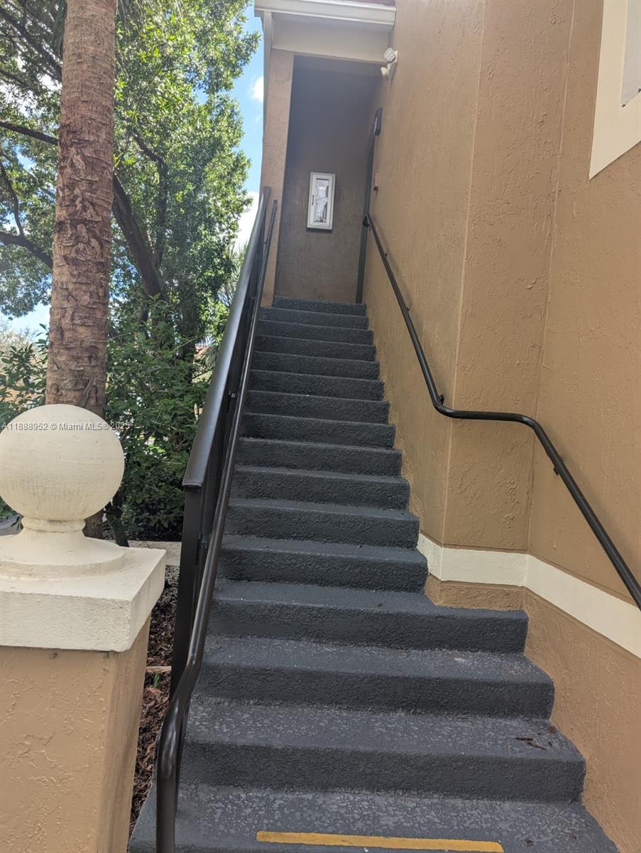 El-Ad Nob Hill Condo