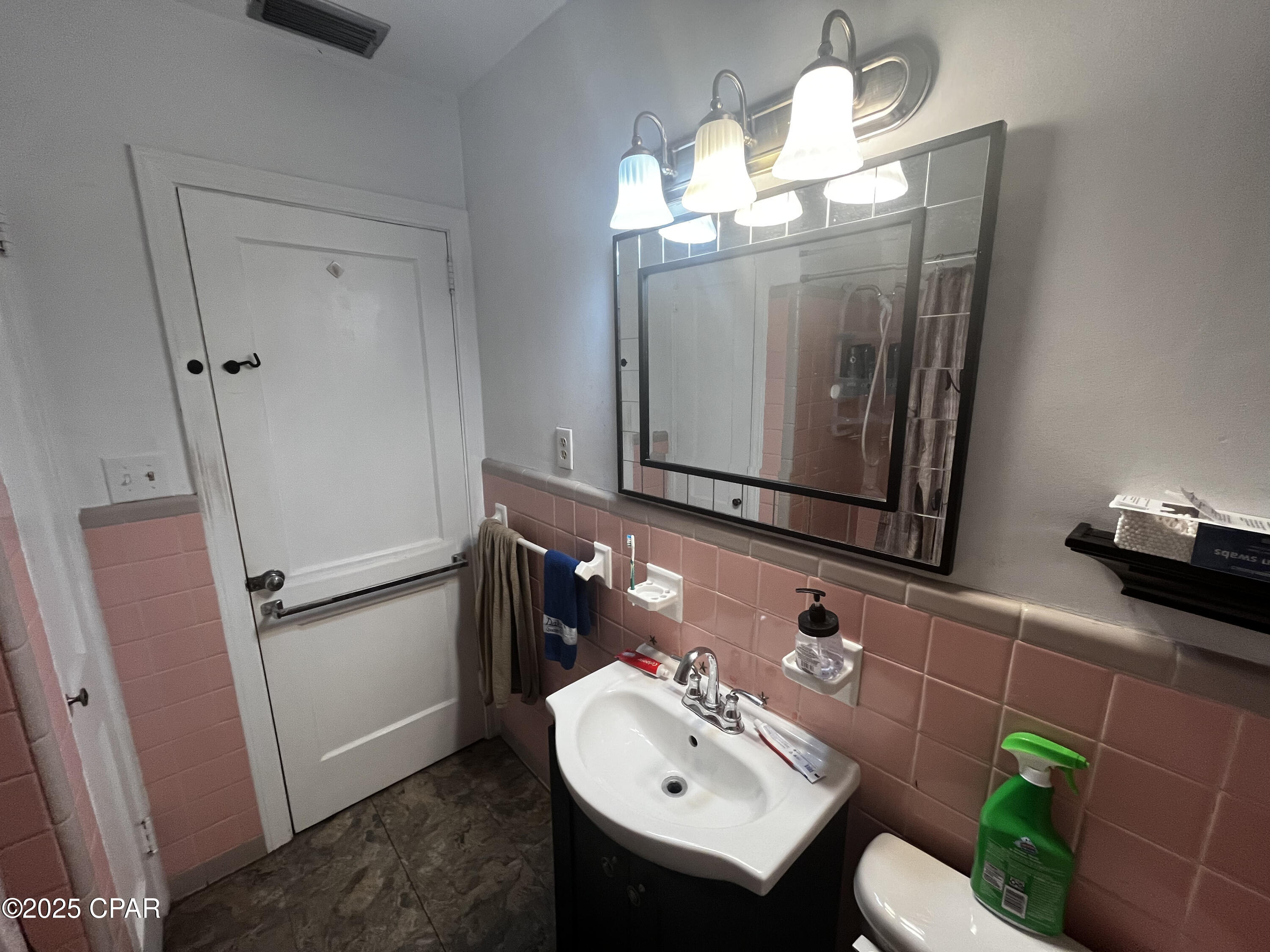 Image 10 For 105 Cove Terrace Drive