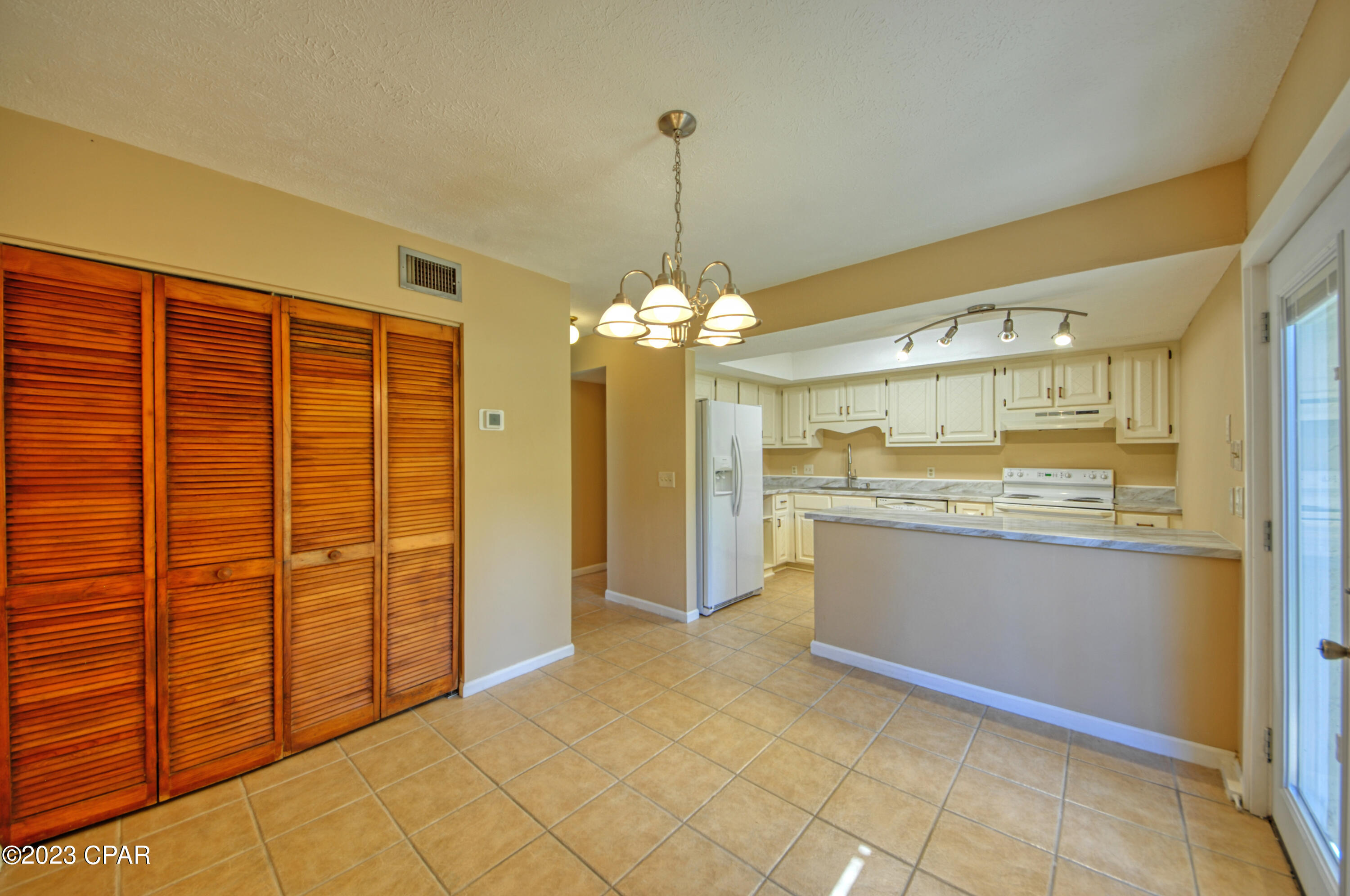 Image 13 For 7129 Lagoon Drive