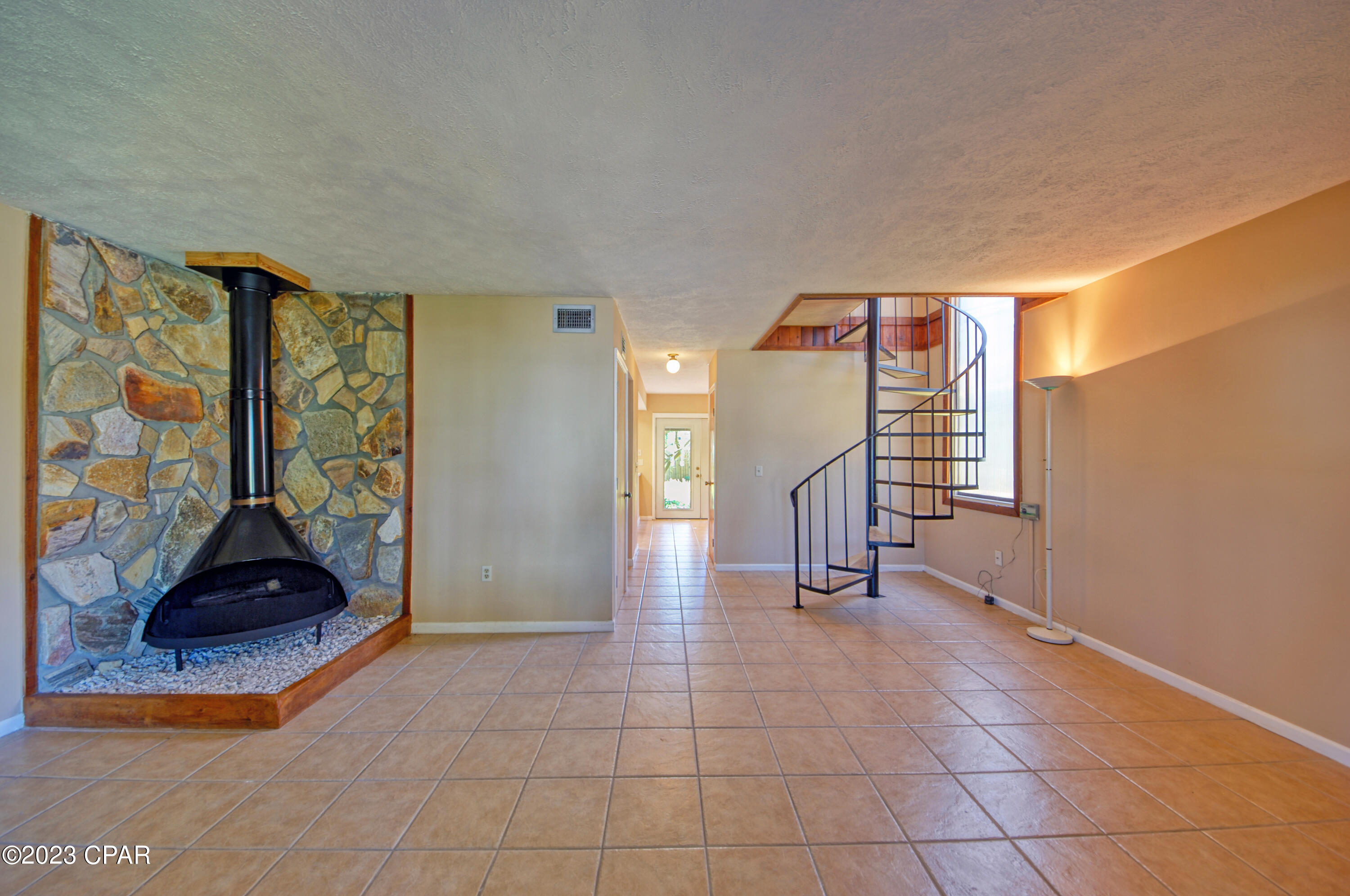 Image 8 For 7129 Lagoon Drive