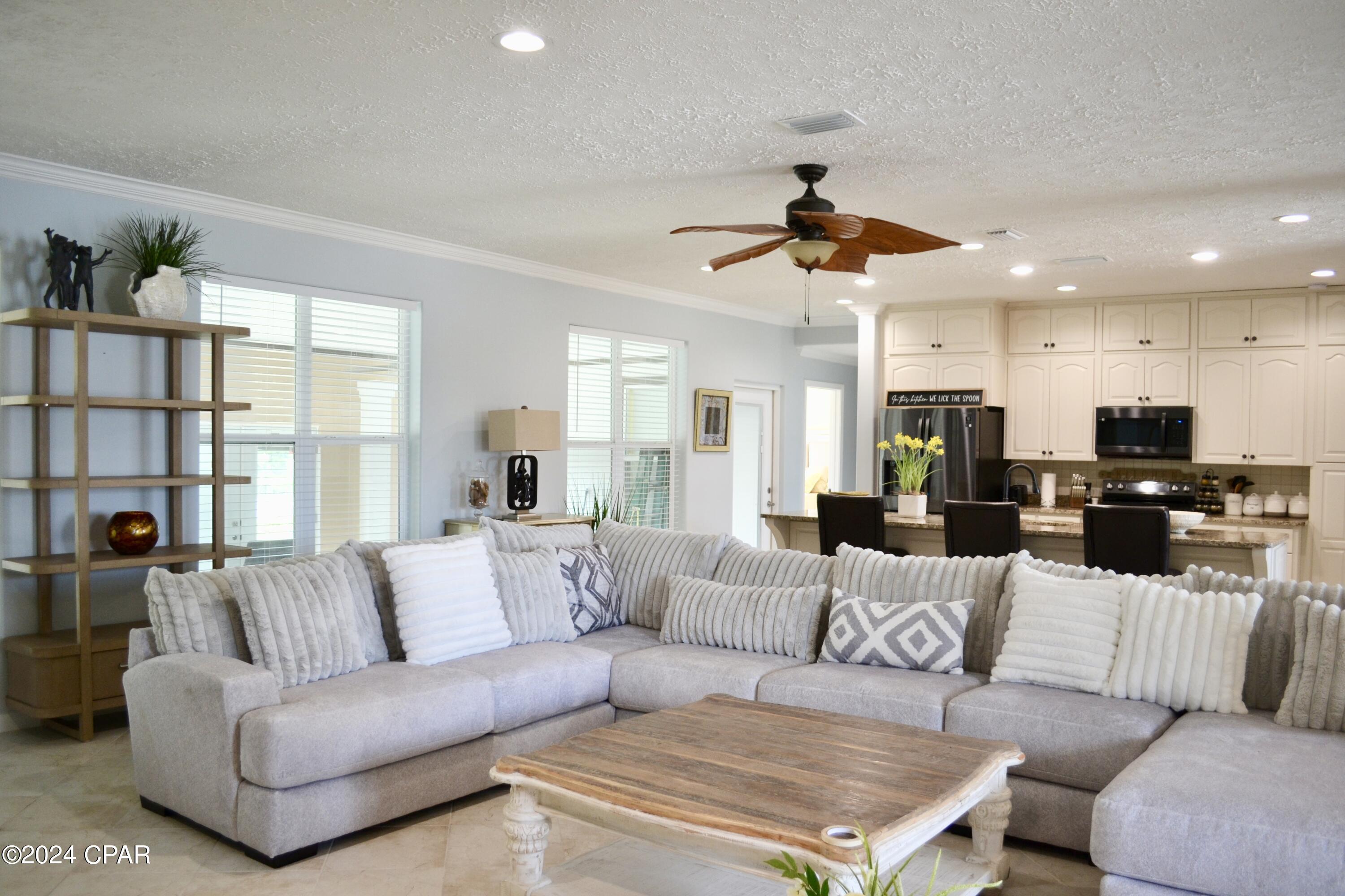 Image 10 For 1043 Plantation Drive