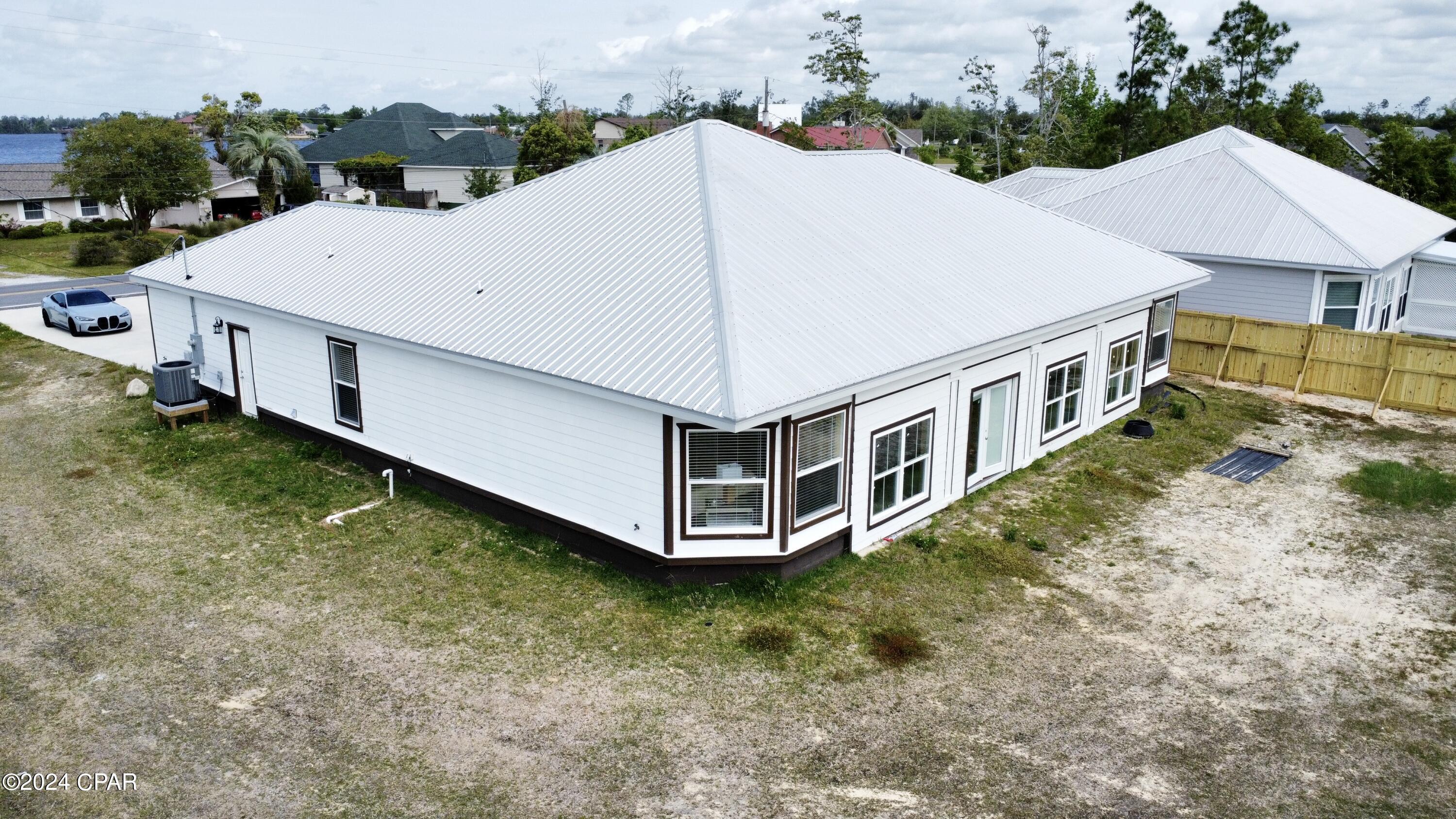 Image 29 For 1043 Plantation Drive