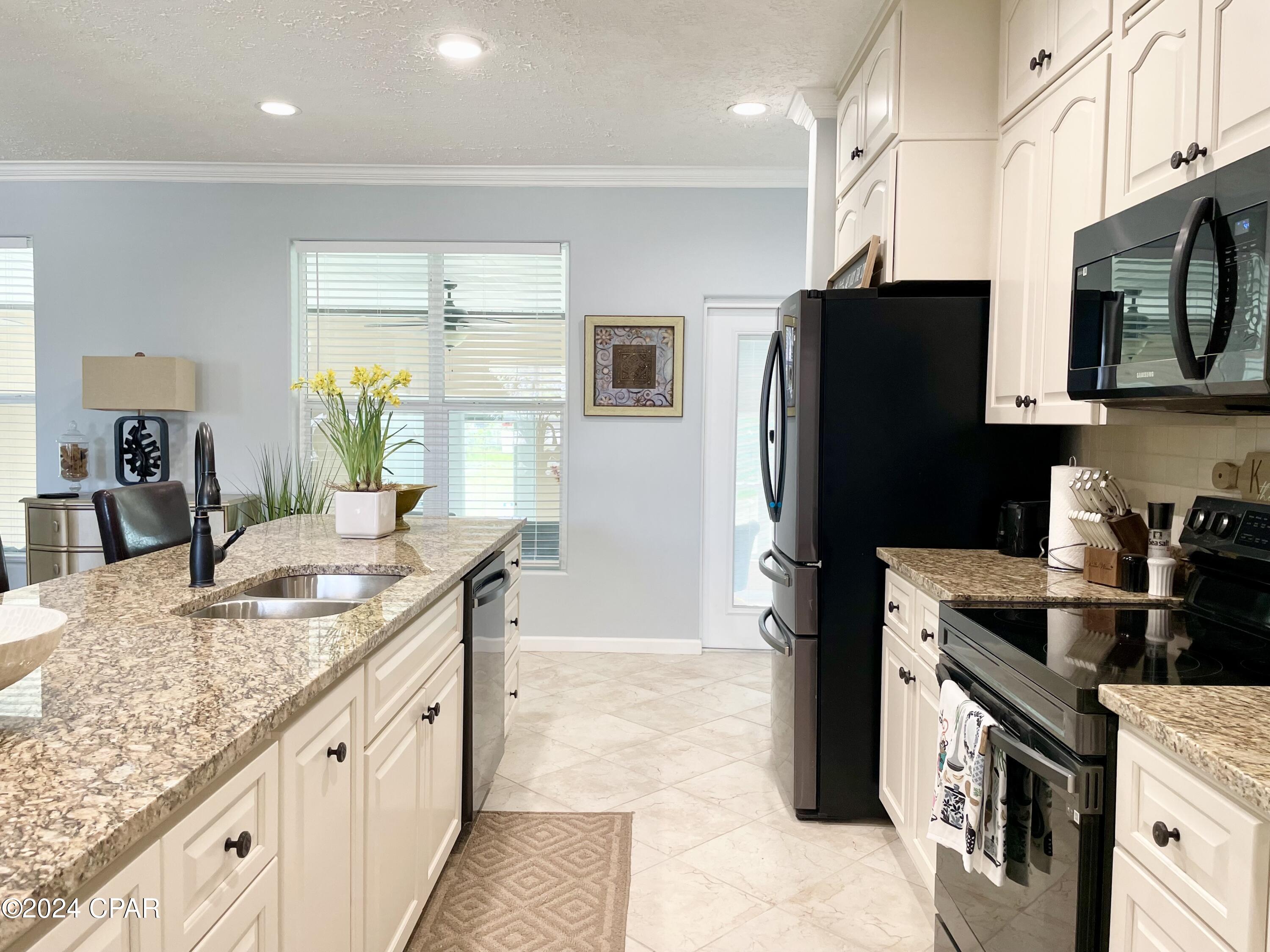 Image 7 For 1043 Plantation Drive