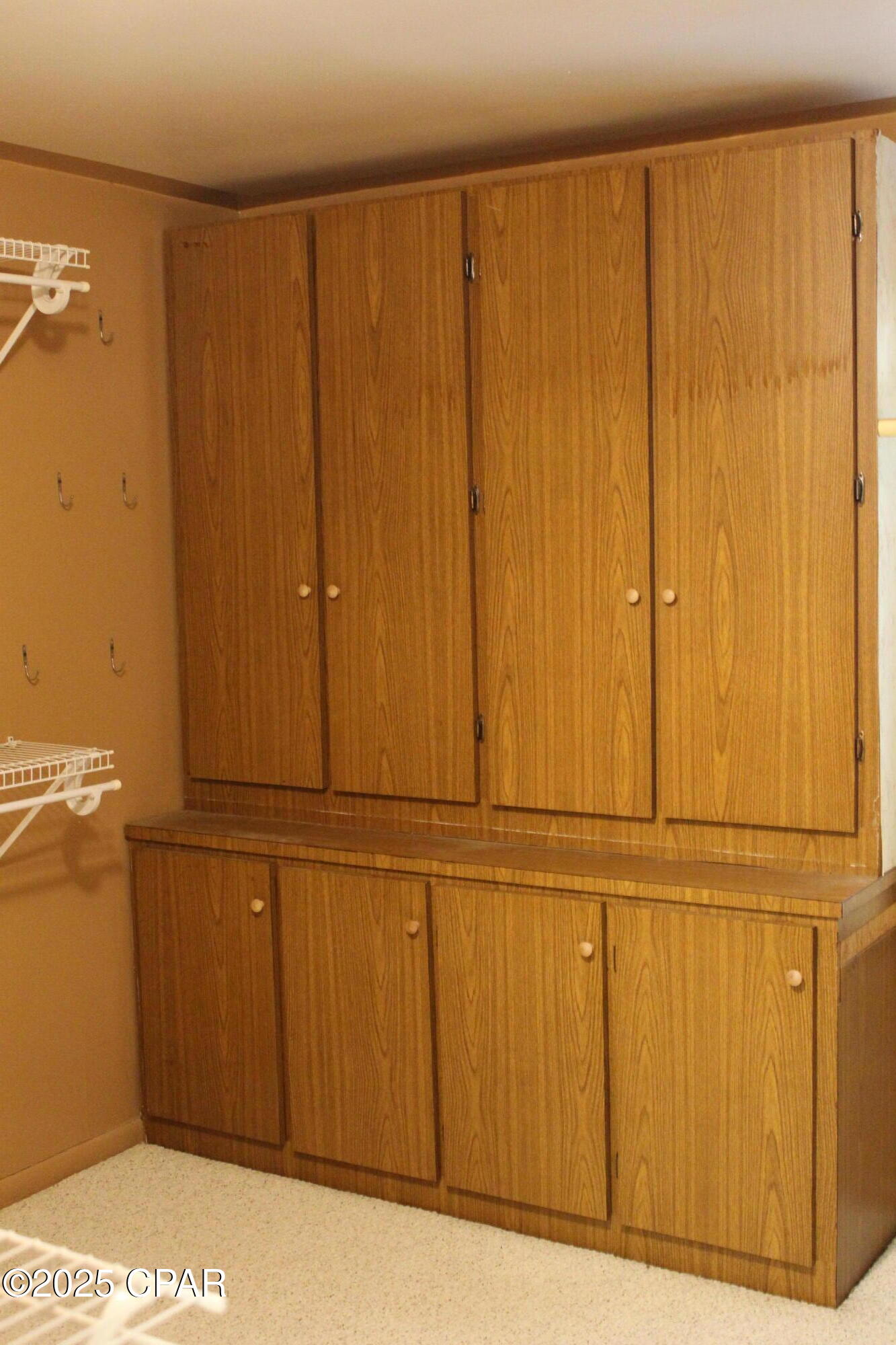 Listing photo id 33 for 2695 Marian Drive