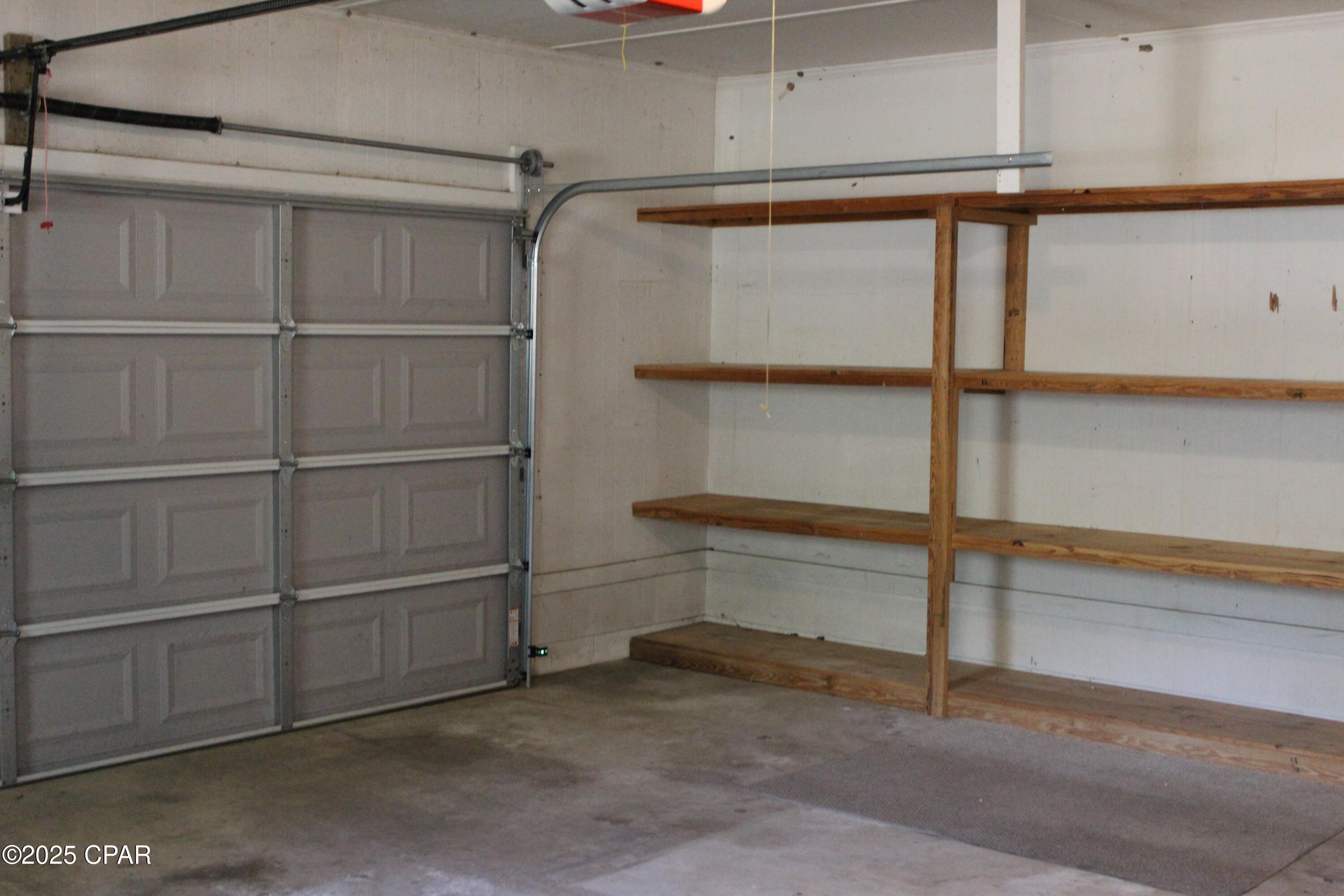 Listing photo id 38 for 2695 Marian Drive