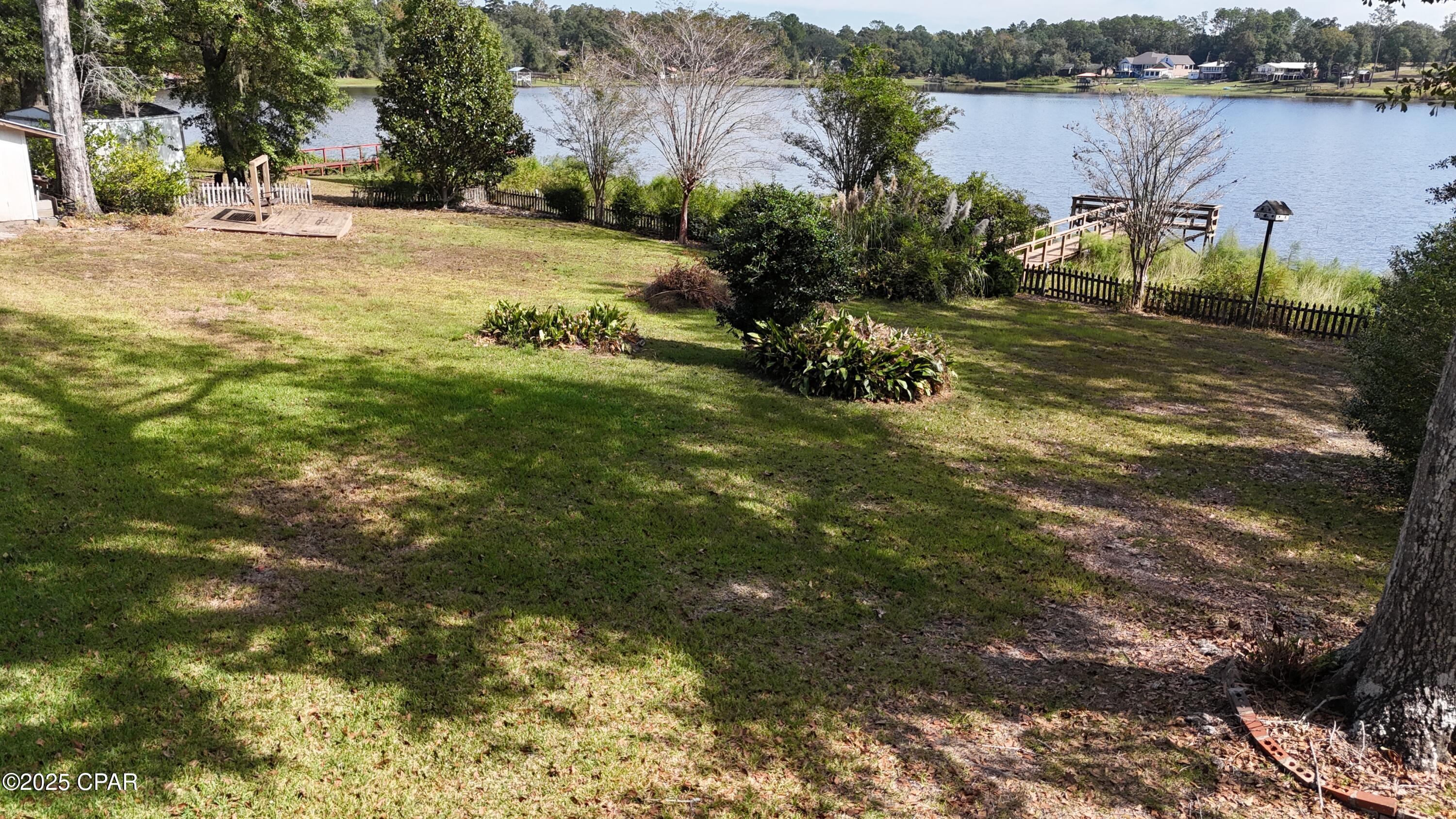 Listing photo id 50 for 2695 Marian Drive