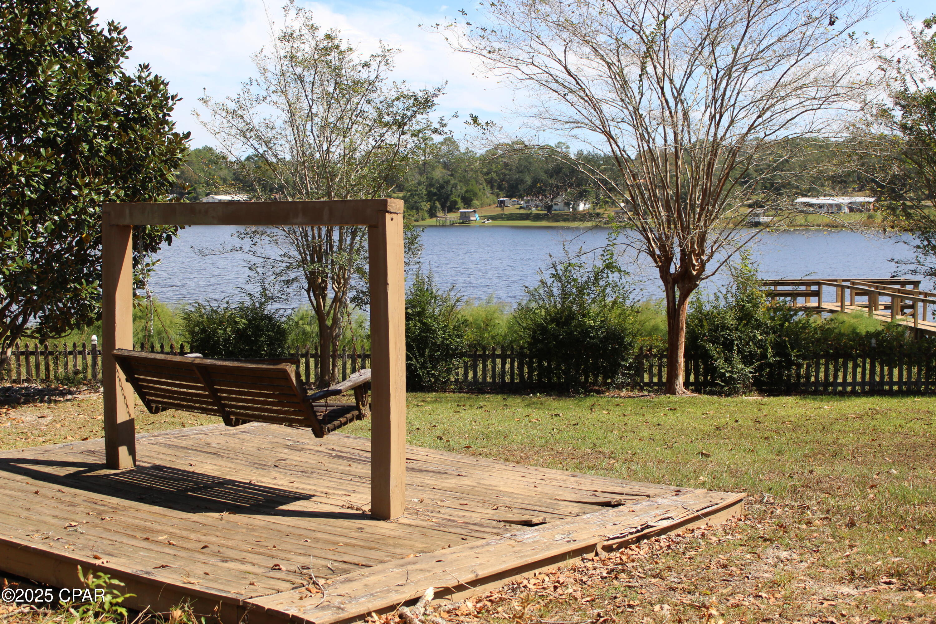 Listing photo id 51 for 2695 Marian Drive