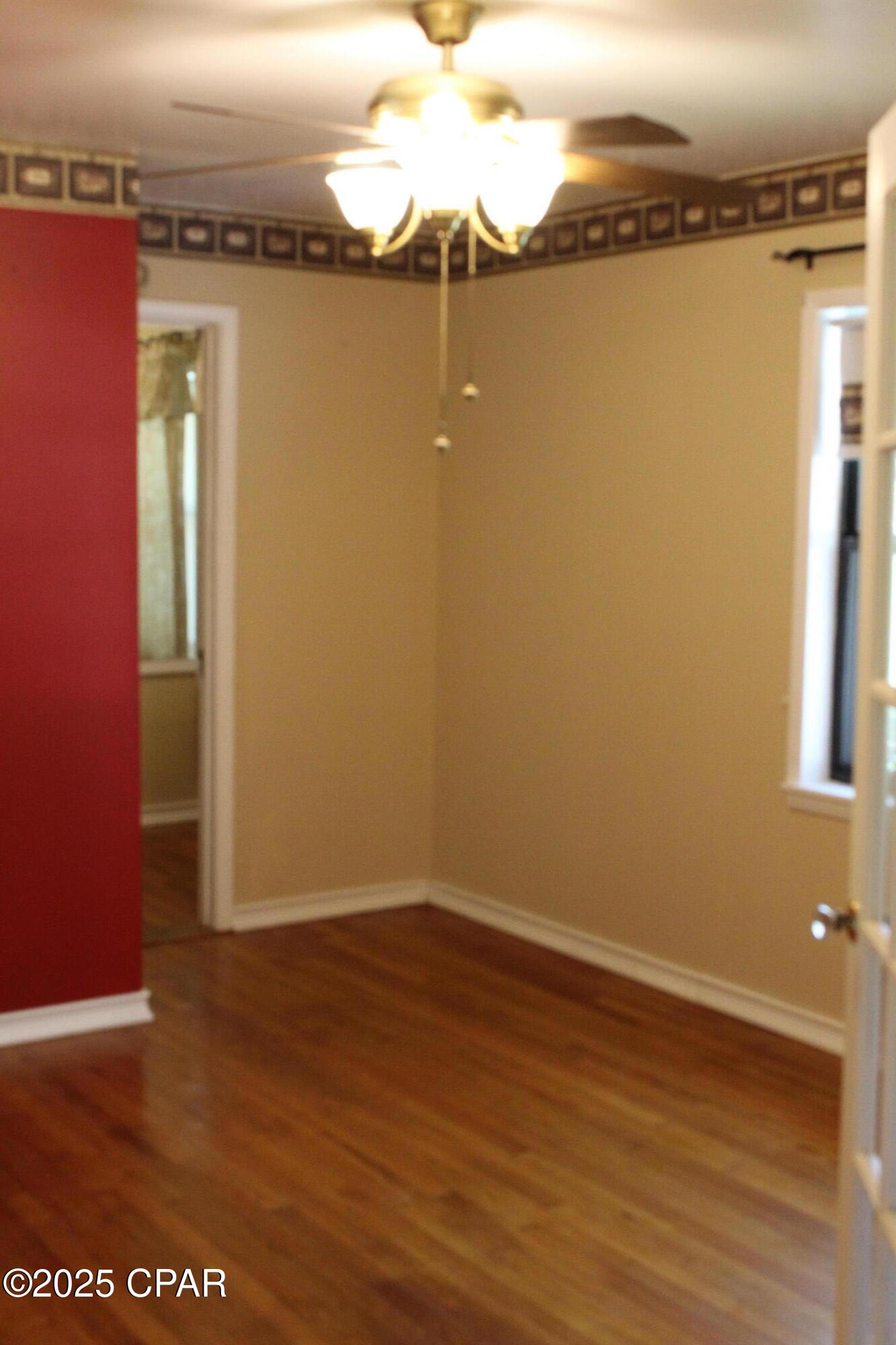 Listing photo id 6 for 2695 Marian Drive