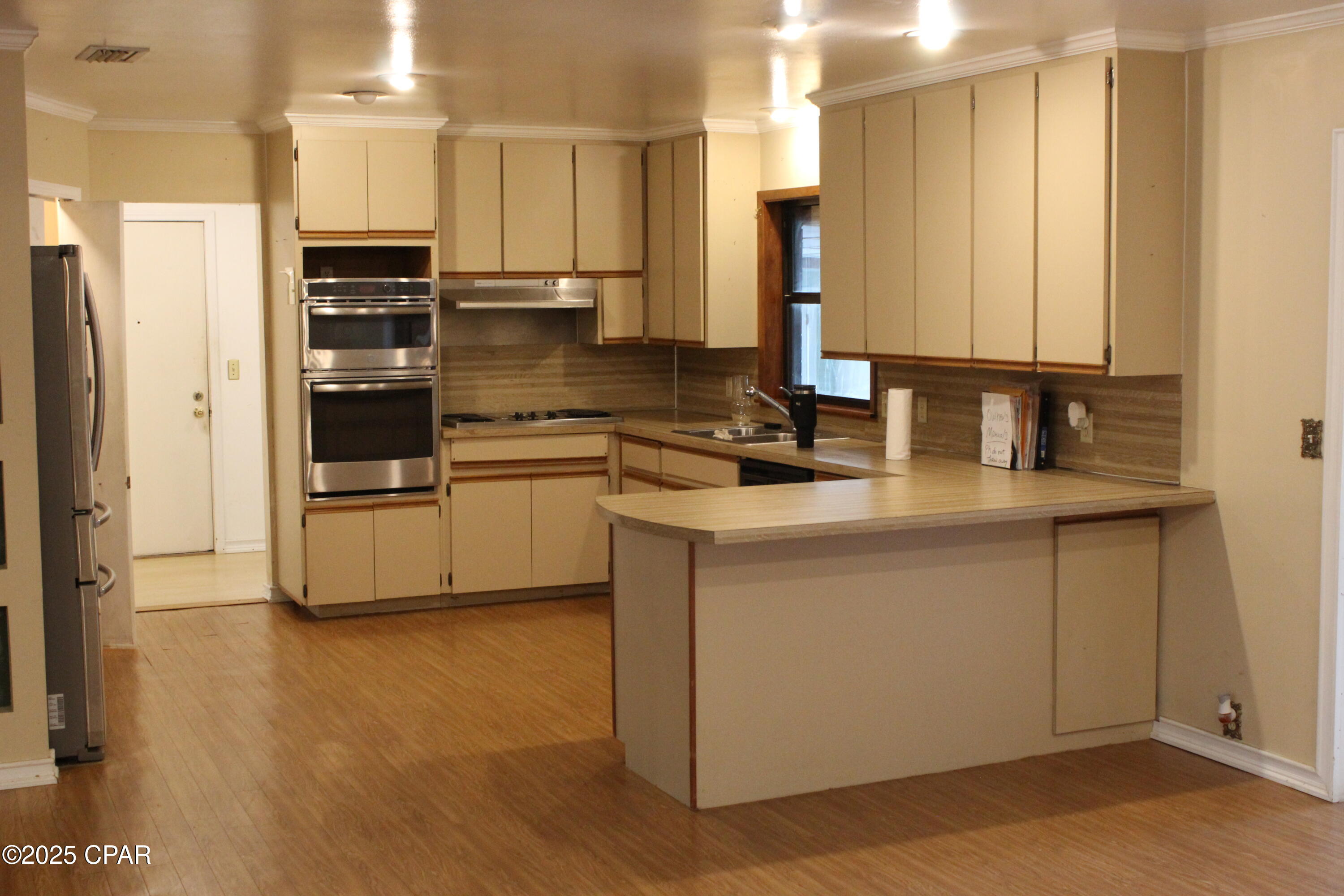 Listing photo id 9 for 2695 Marian Drive