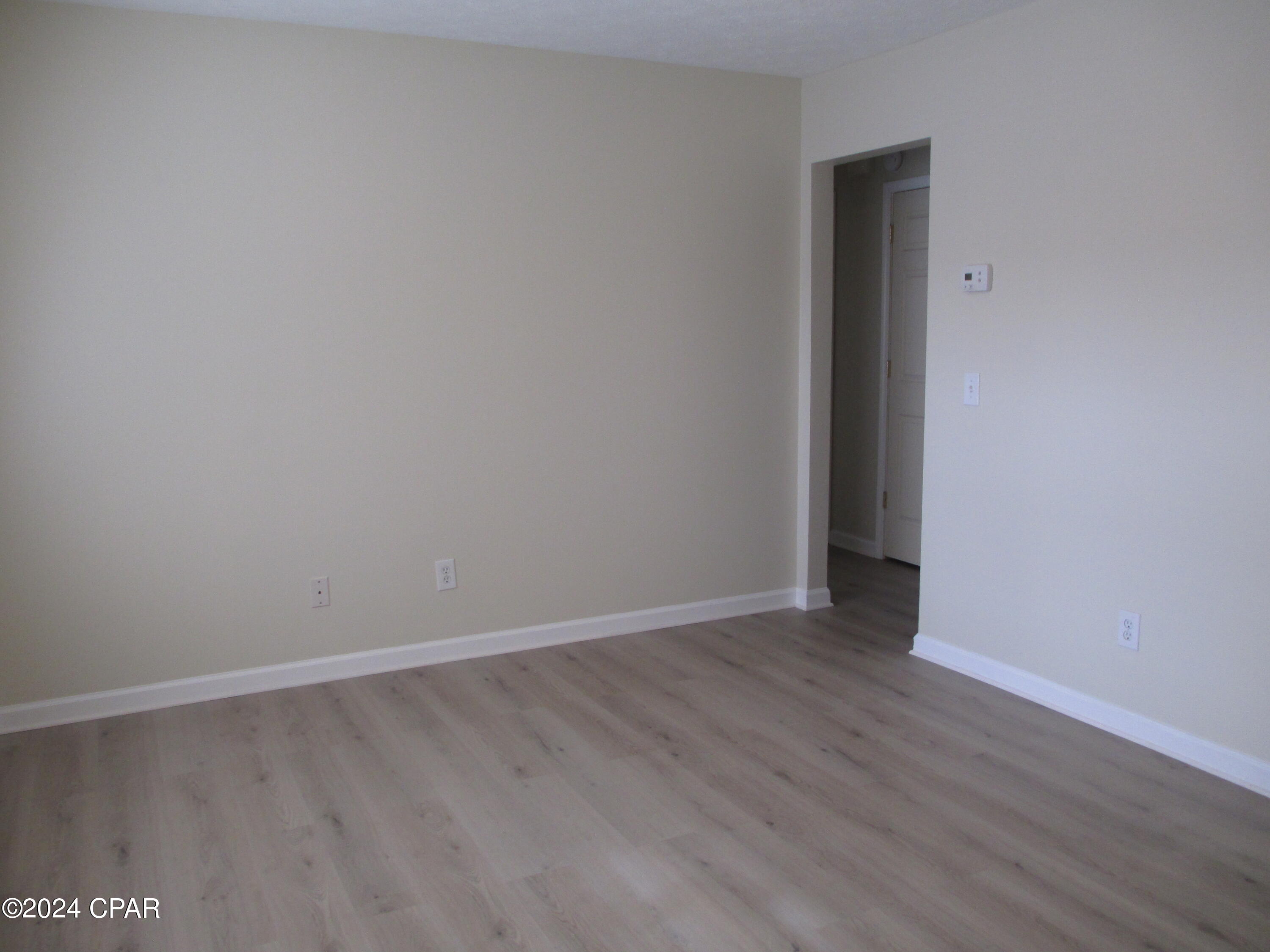 Image 3 For 516 Parker Street A