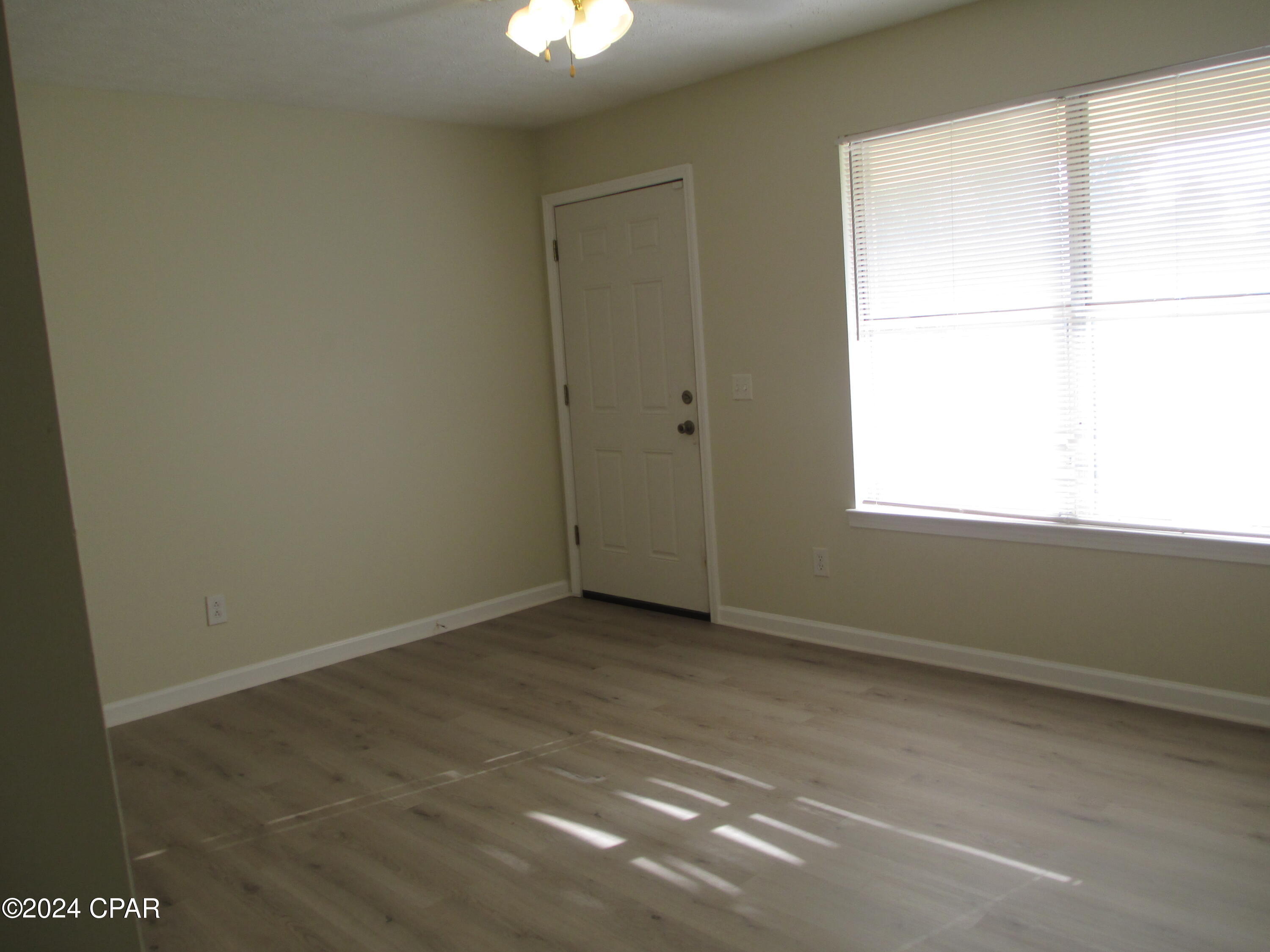 Image 9 For 516 Parker Street A